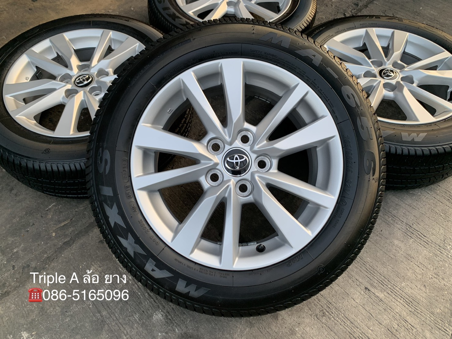 ล้อแม็ก Toyota Camry รุ่นใหม่ล่าสุด ขอบ 16 พร้อมยาง 205-60-16 Maxxis ปลายปี 18 สวยๆ ล้อแม็ก Toyota Camry รุ่นใหม่ล่าสุด ขอบ 16 พร้อมยาง 205-60-16 Maxxis ปลายปี 18 สวยๆ