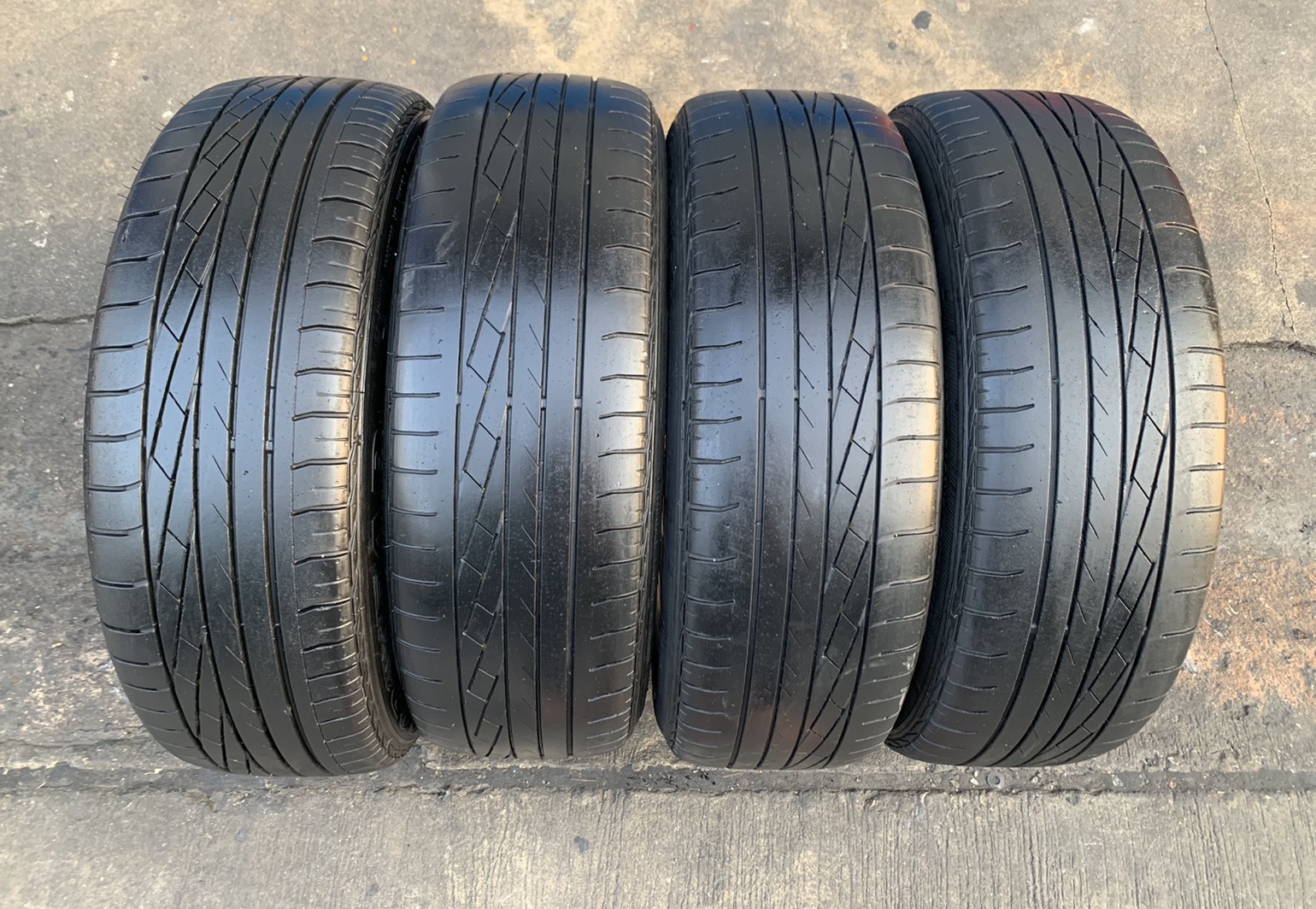ล้อแม็ก Suzuki Swift ขอบ 16 พร้อมยาง 185-55-16 GoodYear ล้อแม็ก Suzuki Swift ขอบ 16 พร้อมยาง 185-55-16 GoodYear