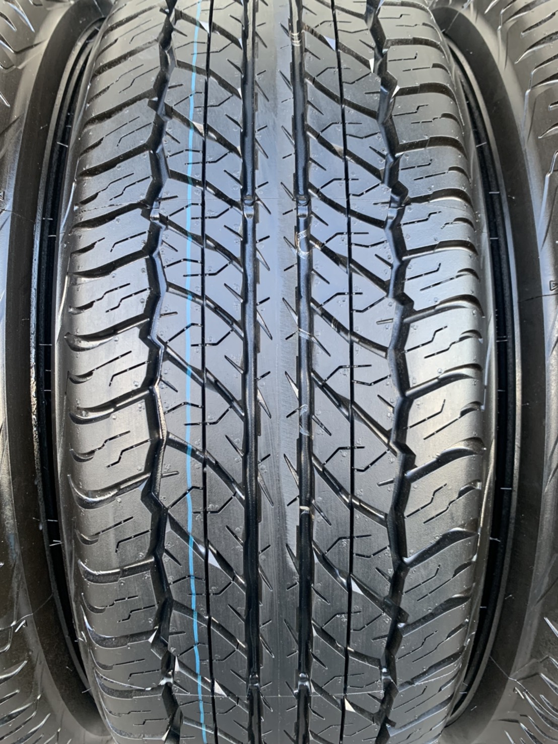 ยางใหม่ป้ายแดง 255-70-16 Dunlop ปี 21 ใหม่ยกห้าง สวยกริ๊บ ใส่แทน 245-70-16 หรือ 265-70-16 ได้เลย