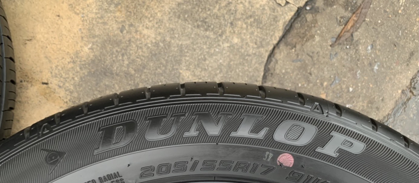 ยางป้ายแดง 205-55-17 Dunlop สวยกริ๊บ ใส่กับ Wish ,Altis ,Civic หรือ รถเก๋งขนาดกลาง ได้หลายรุ่น ยางป้ายแดง 205-55-17 Dunlop สวยกริ๊บ ใส่กับ Wish ,Altis ,Civic หรือ รถเก๋งขนาดกลาง ได้หลายรุ่น