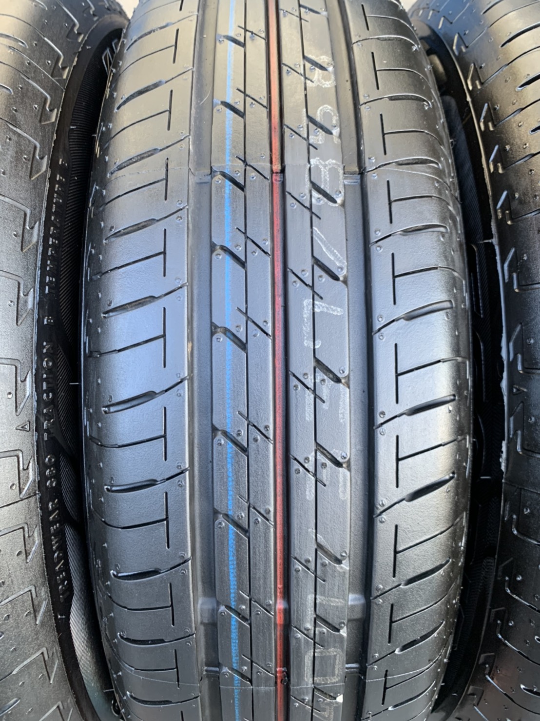 ล้อแม็ก Honda Brio Amaze ขอบ 14 พร้อมยางใหม่ป้ายแดง 175-65-14 Bridgestone ปลายปี 20 สภาพสวย ล้อแม็ก Honda Brio Amaze ขอบ 14 พร้อมยางใหม่ป้ายแดง 175-65-14 Bridgestone ปลายปี 20 สภาพสวย