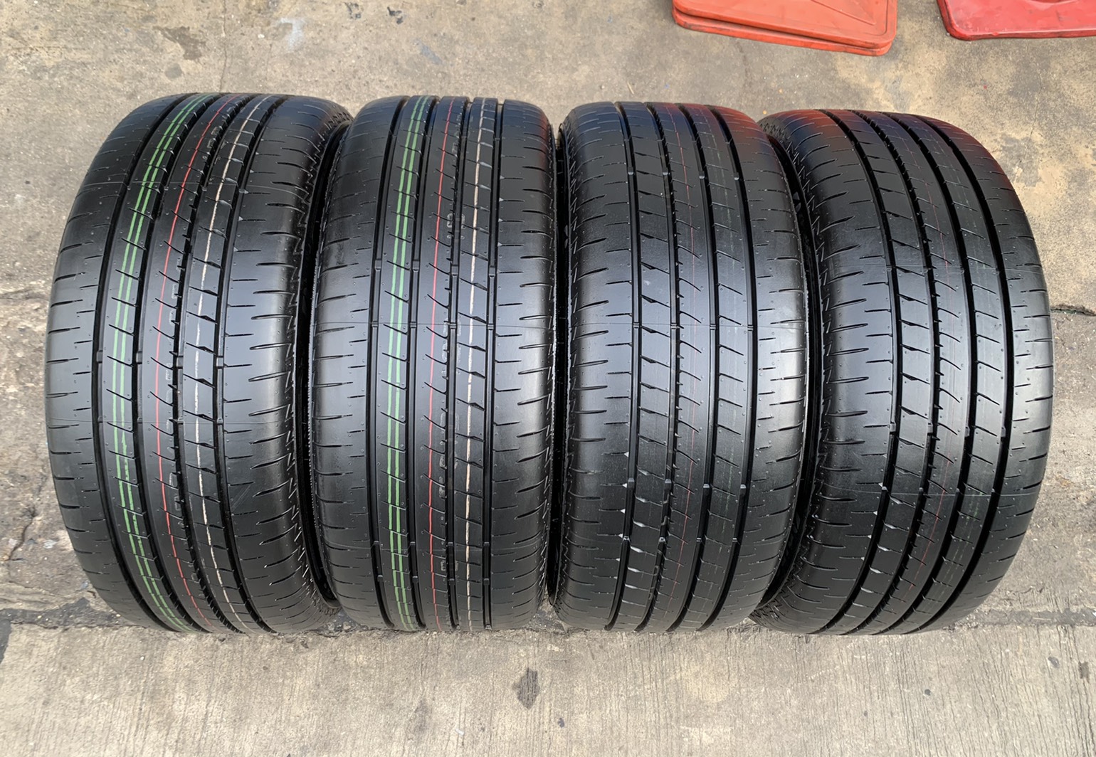 ล้อแม็กป้ายแดง Toyota Camry รุ่นใหม่ ขอบ 18 พร้อมยางป้ายแดง 235-45-18 Bridgestone ล้อแม็กป้ายแดง Toyota Camry รุ่นใหม่ ขอบ 18 พร้อมยางป้ายแดง 235-45-18 Bridgestone