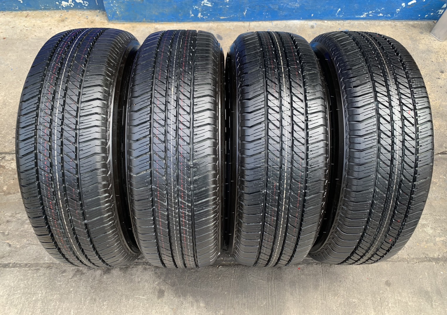 ล้อแม็กป้ายแดง Ford Ranger XLT รุ่นใหม่ ขอบ 17 สีดำแท้ พร้อมยางป้ายแดง 265-65-17 Bridgestone ปลายปี ล้อแม็กป้ายแดง Ford Ranger XLT รุ่นใหม่ ขอบ 17 สีดำแท้ พร้อมยางป้ายแดง 265-65-17 Bridgestone ปลายปี