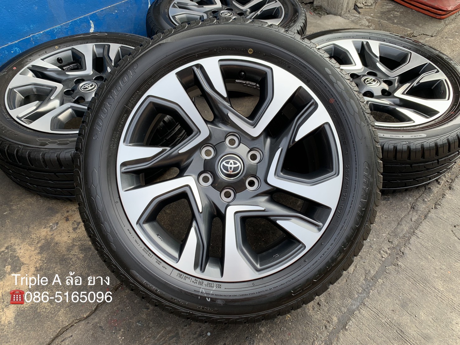 ล้อแม็กป้ายแดง New Toyota Fortuner Legender รุ่นใหม่ล่าสุด ขอบ 20 พร้อมยางป้ายแดง 265-50-20 Dunlop สวยกริ๊บๆ ล้อแม็กป้ายแดง New Toyota Fortuner Legender รุ่นใหม่ล่าสุด ขอบ 20 พร้อมยางป้ายแดง 265-50-20 Dunlop สวยกริ๊บๆ