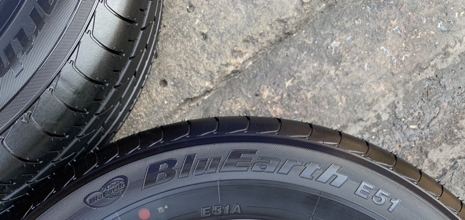 ยางป้ายแดง 215-65-16 Yokohama Made in JAPAN ปลายปี 20 ยางป้ายแดง 215-65-16 Yokohama Made in JAPAN ปลายปี 20
