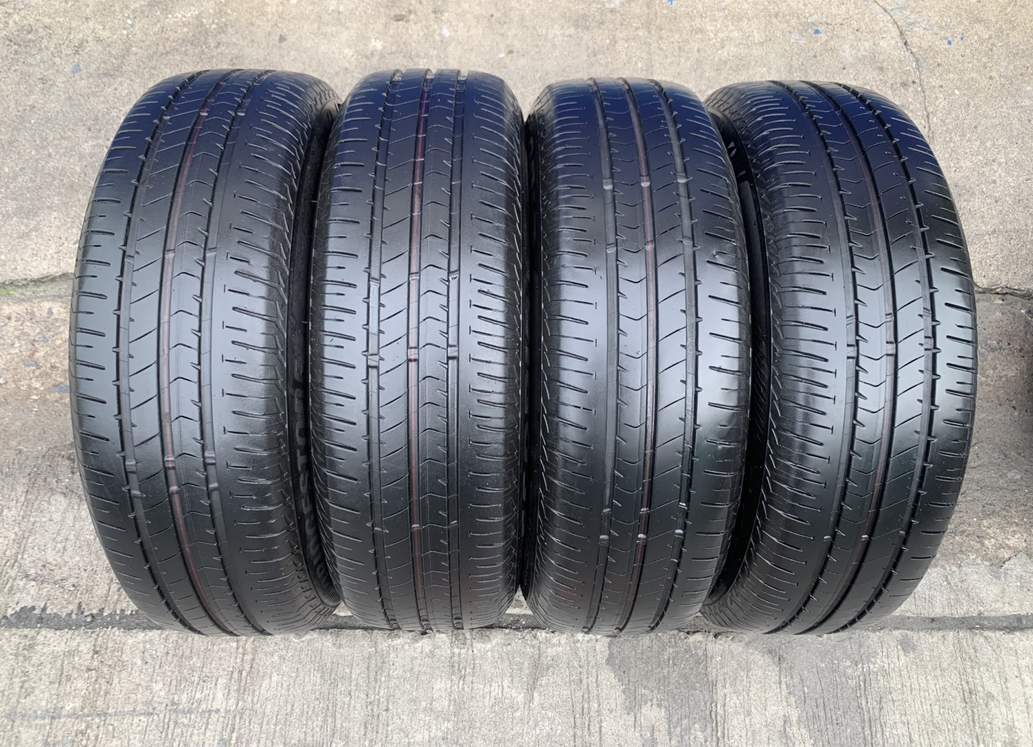 ล้อแม็กป้ายแดง 5รู114 Suzuki Ertiga ขอบ 15 พร้อมยาง 195-65-15 Bridgestone ปลายปี17 ล้อแม็กป้ายแดง 5รู114 Suzuki Ertiga ขอบ 15 พร้อมยาง 195-65-15 Bridgestone ปลายปี17