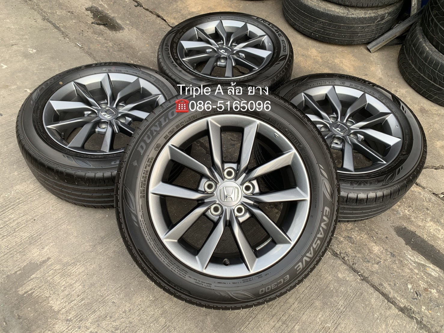 ล้อแม็ก Honda Civic FC รุ่นใหม่ล่าสุด ขอบ 16 สีเทากัน พร้อมยาง 215-55-16 Dunlop ปี 19 สวยๆ