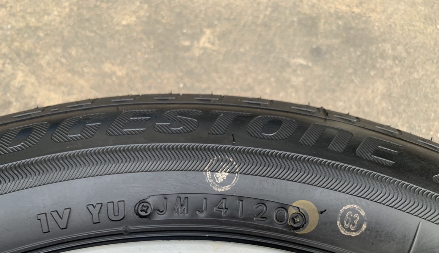 ล้อแม็กป้ายแดง Nissan Note ขอบ 15 พร้อมยางใหม่ป้ายแดง 175-65-15 Bridgestone ใหม่กริ๊บๆ ล้อแม็กป้ายแดง Nissan Note ขอบ 15 พร้อมยางใหม่ป้ายแดง 175-65-15 Bridgestone ใหม่กริ๊บๆ