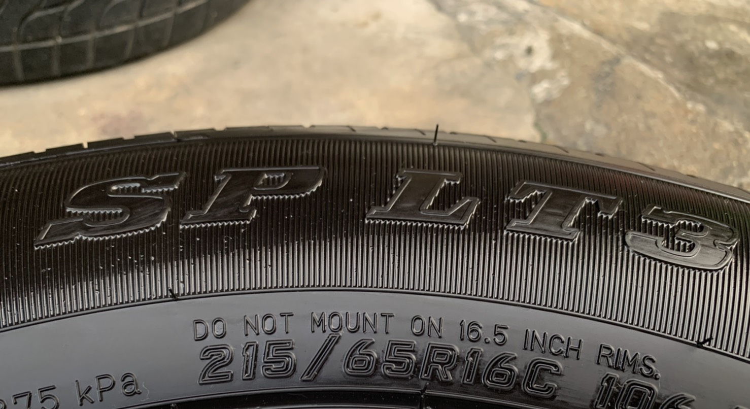 ล้อแม็ก Toyota Revo ขอบ 16 สีเทา พร้อมยางป้ายแดง 215-65-16 Dunlop ปลายปี 20 สวยกริ๊บ ล้อแม็ก Toyota Revo ขอบ 16 สีเทา พร้อมยางป้ายแดง 215-65-16 Dunlop ปลายปี 20 สวยกริ๊บ