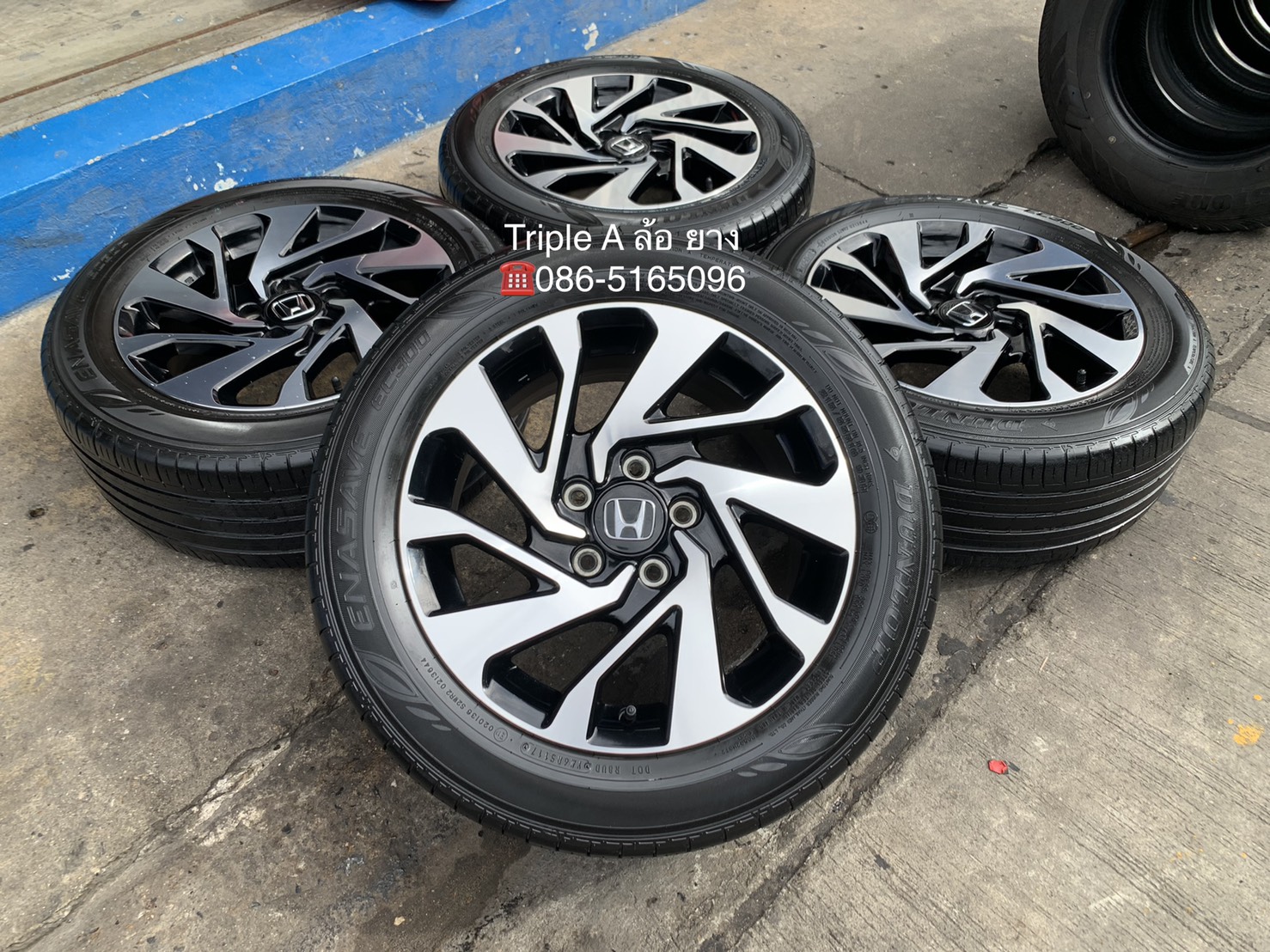 ล้อแม็ก 5รู114 Honda Civic FC ขอบ 16 สีดำหน้าเงา พร้อมยาง 215-55-16 Dunlop ปลายปี 17 สภาพดี