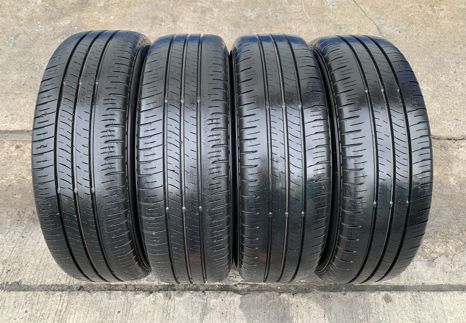 ล้อแม็ก 4รู114 Toyota Avanza ขอบ 15 พร้อมยาง 185-65-15 Dunlop ปลายปี 17 ล้อแม็ก 4รู114 Toyota Avanza ขอบ 15 พร้อมยาง 185-65-15 Dunlop ปลายปี 17