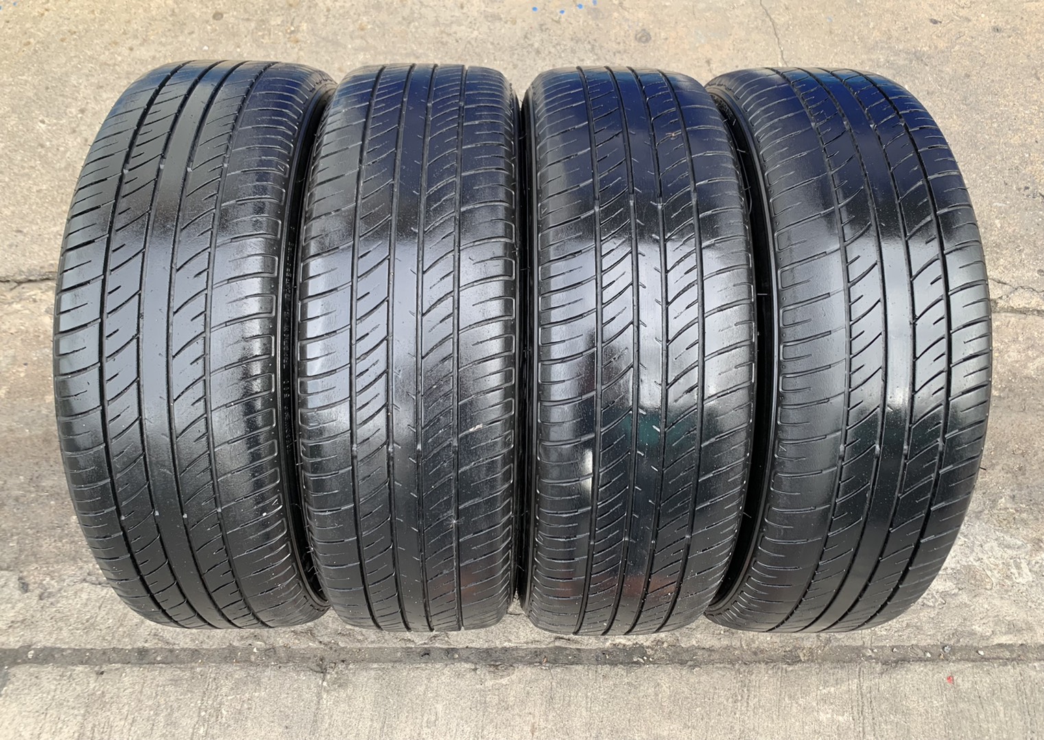 ล้อแม็ก 4รู114 Toyota Avanza ขอบ 14 พร้อมยาง 175-65-14 Deestone ปี 19 ล้อแม็ก 4รู114 Toyota Avanza ขอบ 14 พร้อมยาง 175-65-14 Deestone ปี 19