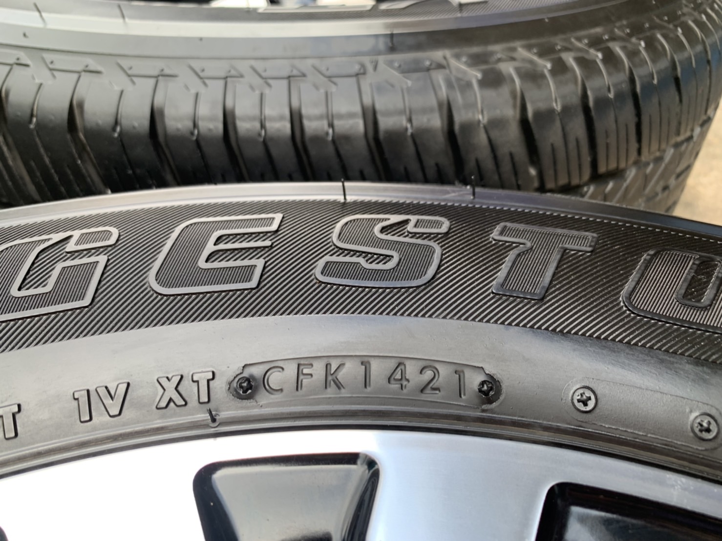 ล้อแม็ก Toyota Revo รุ่นใหม่ล่าสุด ขอบ 18 ดำหน้าเงา พร้อมยาง 265-60-18 Bridgestone ปี 21 ล้อแม็ก Toyota Revo รุ่นใหม่ล่าสุด ขอบ 18 ดำหน้าเงา พร้อมยาง 265-60-18 Bridgestone ปี 21