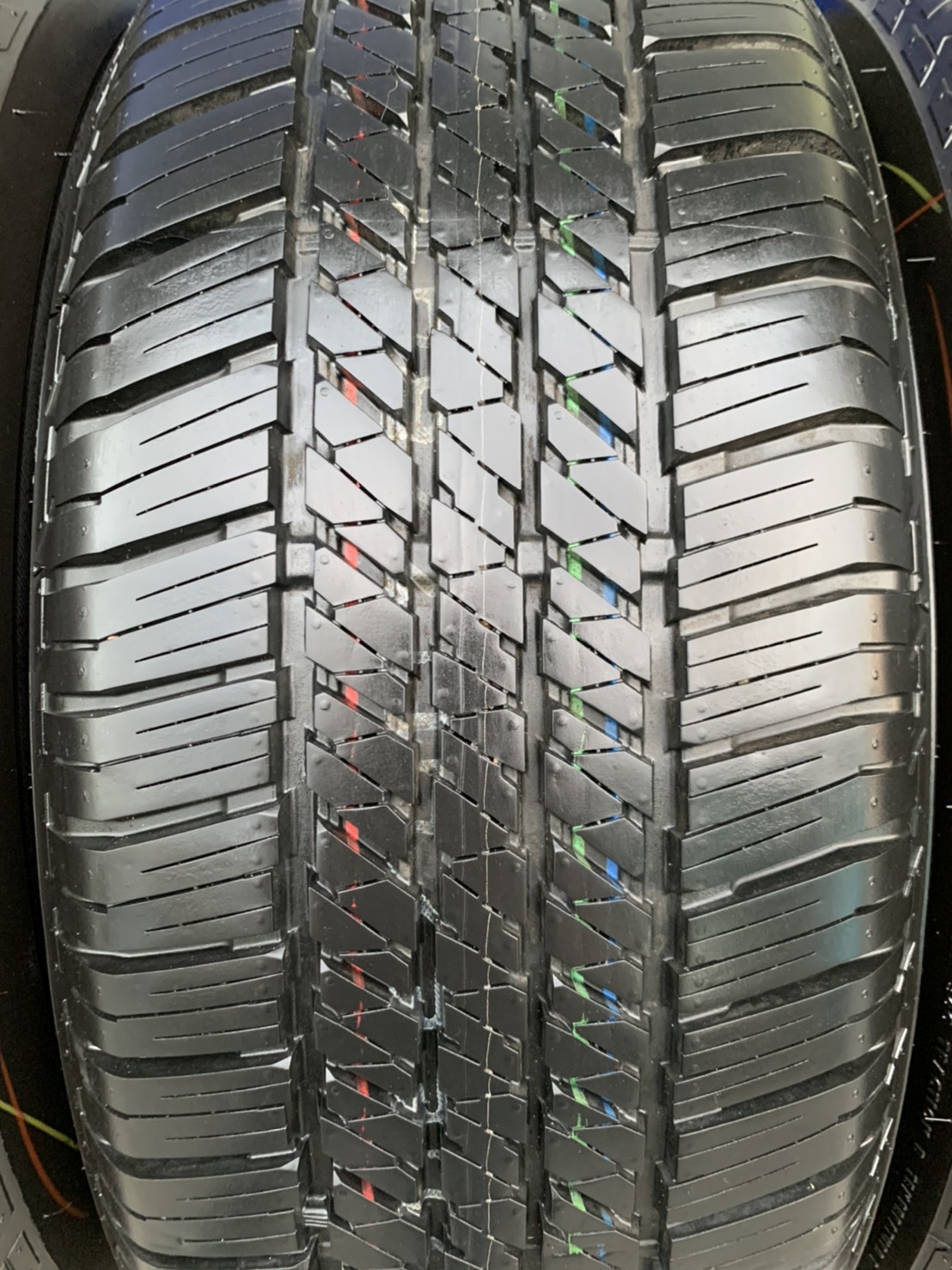 ยางป้ายแดง 265-60-18 Bridgestone ปลายปี 20 สวยๆ ยางป้ายแดง 265-60-18 Bridgestone ปลายปี 20 สวยๆ