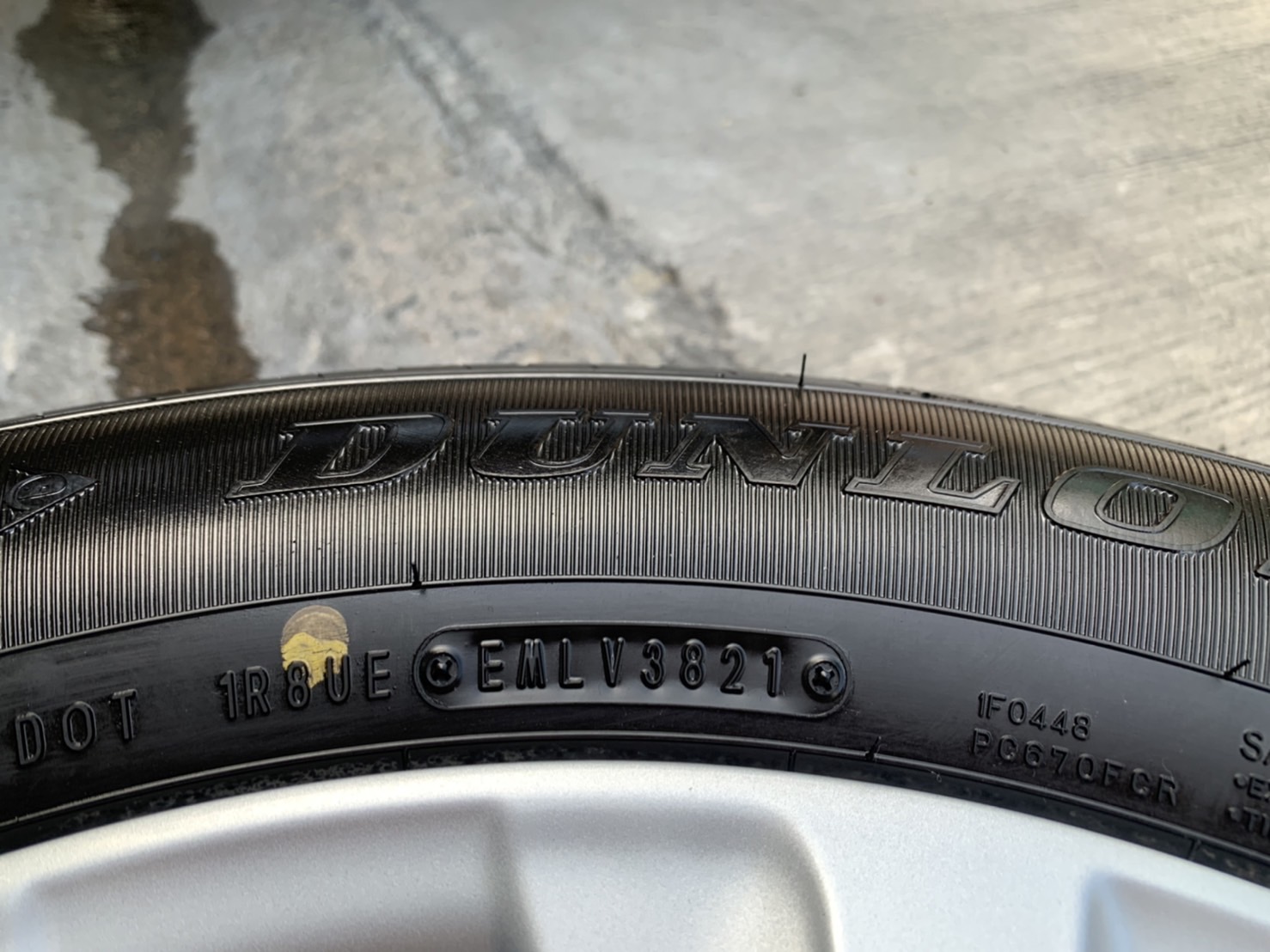 ล้อแม็กป้ายแดง 5รู114 Toyota Revo ขอบ 16 พร้อมยางป้ายแดง 215-65-16 Dunlop ปลายปี 21 ล้อแม็กป้ายแดง 5รู114 Toyota Revo ขอบ 16 พร้อมยางป้ายแดง 215-65-16 Dunlop ปลายปี 21