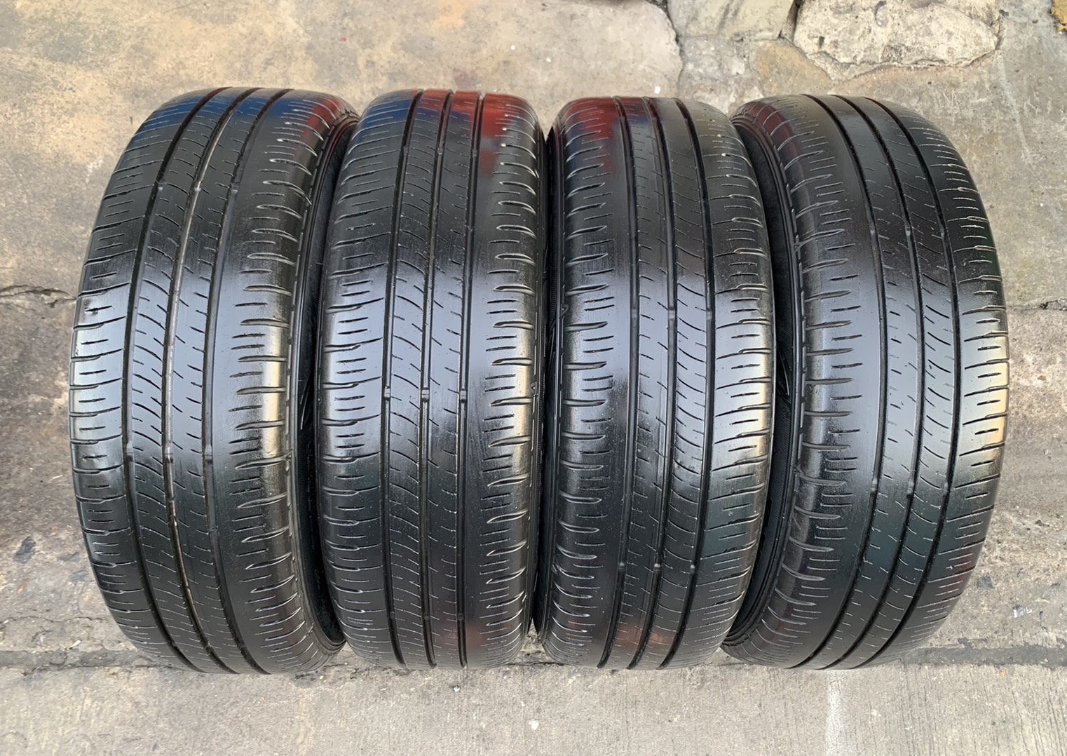 ล้อแม็ก Toyota Yaris Ativ ขอบ 15 สีบอร์น พร้อมยาง 185-65-15 Dunlop ปี 17 ล้อแม็ก Toyota Yaris Ativ ขอบ 15 สีบอร์น พร้อมยาง 185-65-15 Dunlop ปี 17