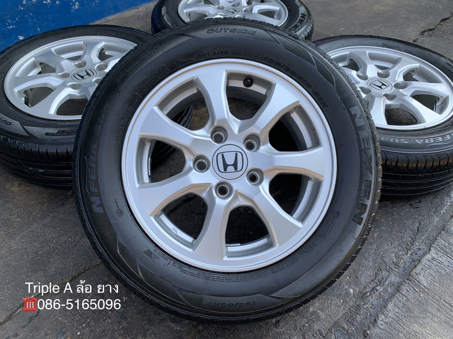 ล้อแม็ก 5รู114 Honda Civic FB ขอบ 15 พร้อมยาง 195-65-15 Nexen ปี 18 ล้อแม็ก 5รู114 Honda Civic FB ขอบ 15 พร้อมยาง 195-65-15 Nexen ปี 18