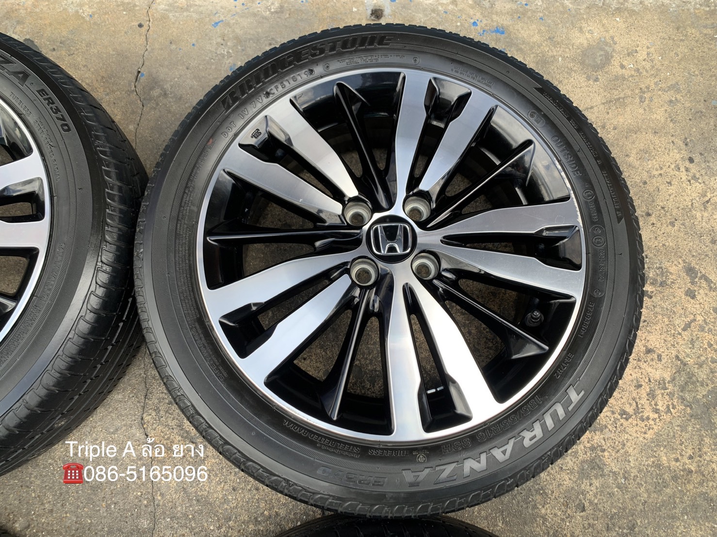 ล้อแม็ก Honda Jazz GK ตัวท็อป ขอบ 16 ดำหน้าเงา แถมยาง 185-55-16 Bridgestone ปี 19 ล้อแม็ก Honda Jazz GK ตัวท็อป ขอบ 16 ดำหน้าเงา แถมยาง 185-55-16 Bridgestone ปี 19