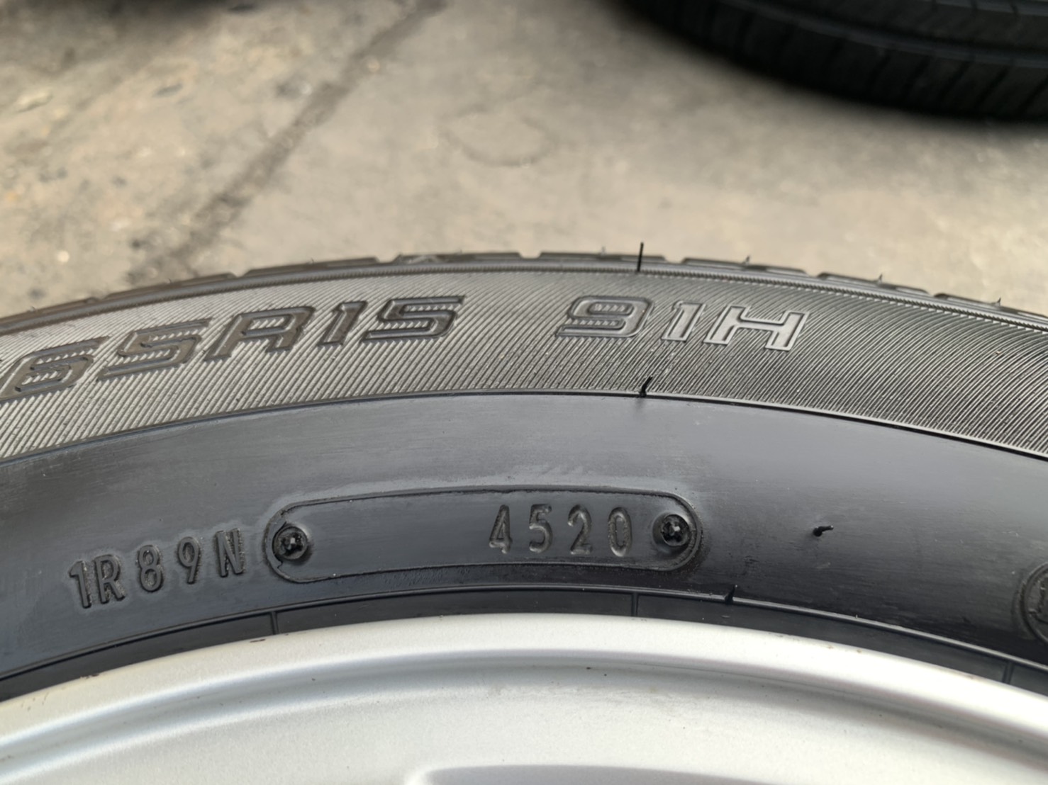 ล้อแม็ก 5รู114 Honda Civic FB ขอบ 15 พร้อมยางป้ายแดง 195-65-15 Dunlop ปลายปี 20 ล้อแม็ก 5รู114 Honda Civic FB ขอบ 15 พร้อมยางป้ายแดง 195-65-15 Dunlop ปลายปี 20