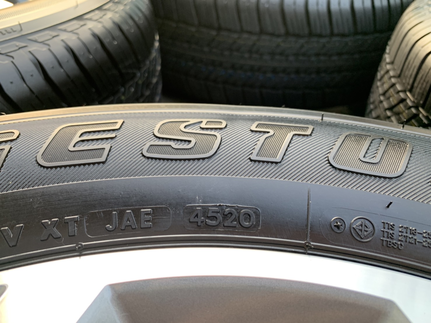 ล้อแม็กป้ายแดง Mitsu Triton รุ่นใหม่ล่าสุด ขอบ 18 พร้อมยางป้ายแดง 265-60-18 Bridgestone ปลายปี 20 ให