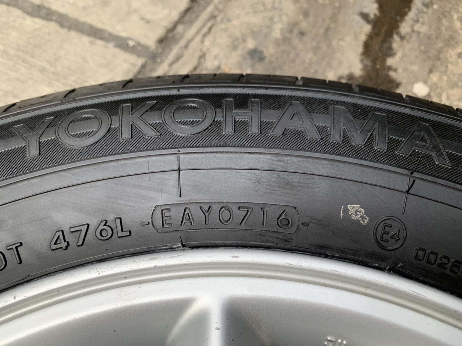 ล้อแม็ก ISUZU D-Max ขอบ 15 พร้อมยาง 205-70-15 Yokohama ปี 16 ล้อแม็ก ISUZU D-Max ขอบ 15 พร้อมยาง 205-70-15 Yokohama ปี 16