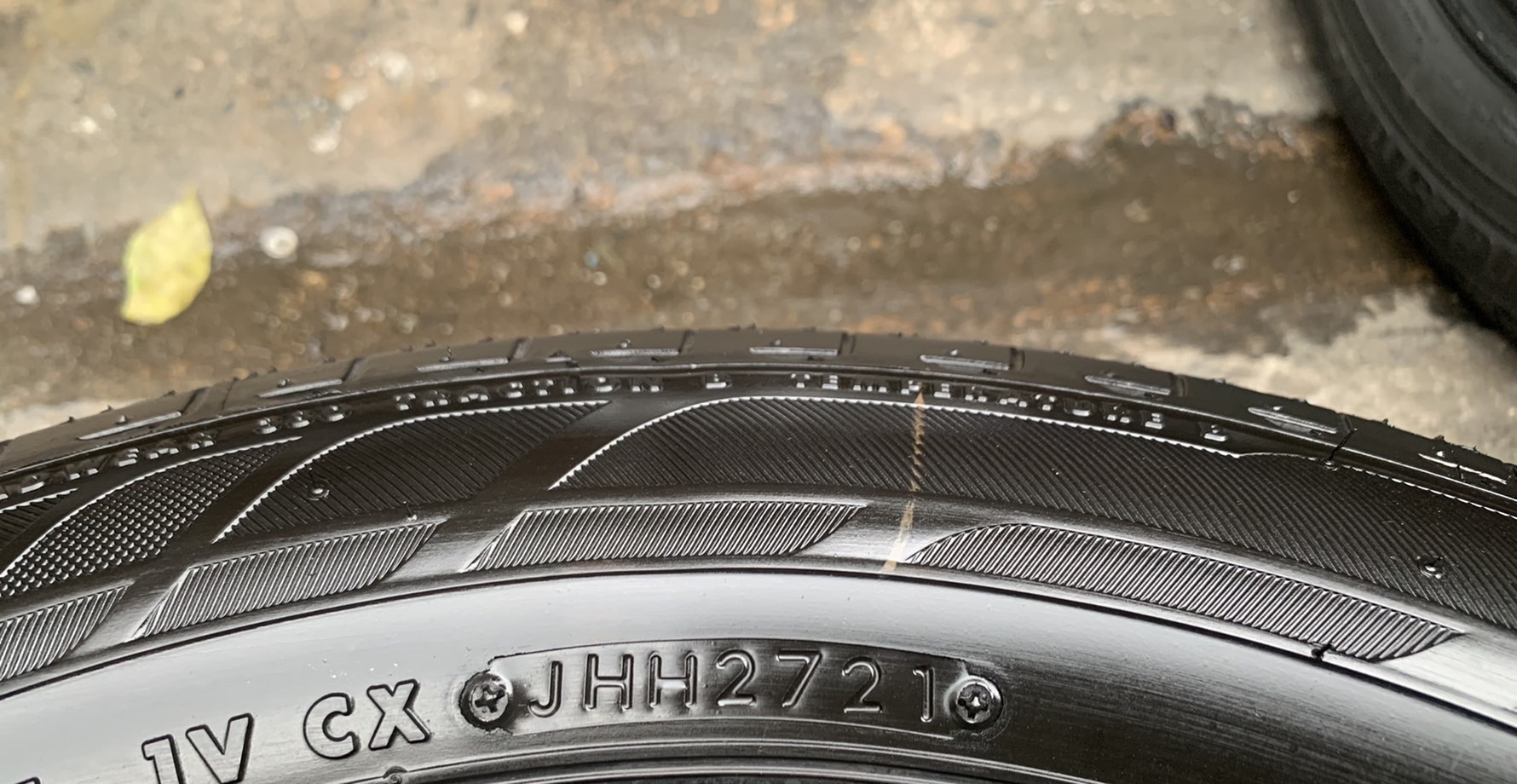 ยางใหม่ป้ายแดง 165-65-14 Bridgestone ปี 21 ใหม่ๆ สวยกริ๊บ