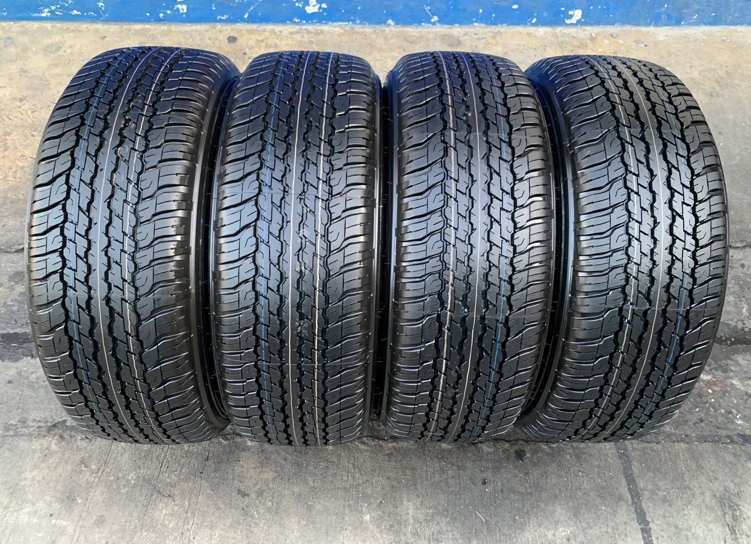 ล้อแม็กป้ายแดง Toyota Revo Rocco รุ่นใหม่ล่าสุด ขอบ 18 พร้อมยางใหม่ป้ายแดง 265-60-18 Dunlop ปลายปี 2 ล้อแม็กป้ายแดง Toyota Revo Rocco รุ่นใหม่ล่าสุด ขอบ 18 พร้อมยางใหม่ป้ายแดง 265-60-18 Dunlop ปลายปี 2