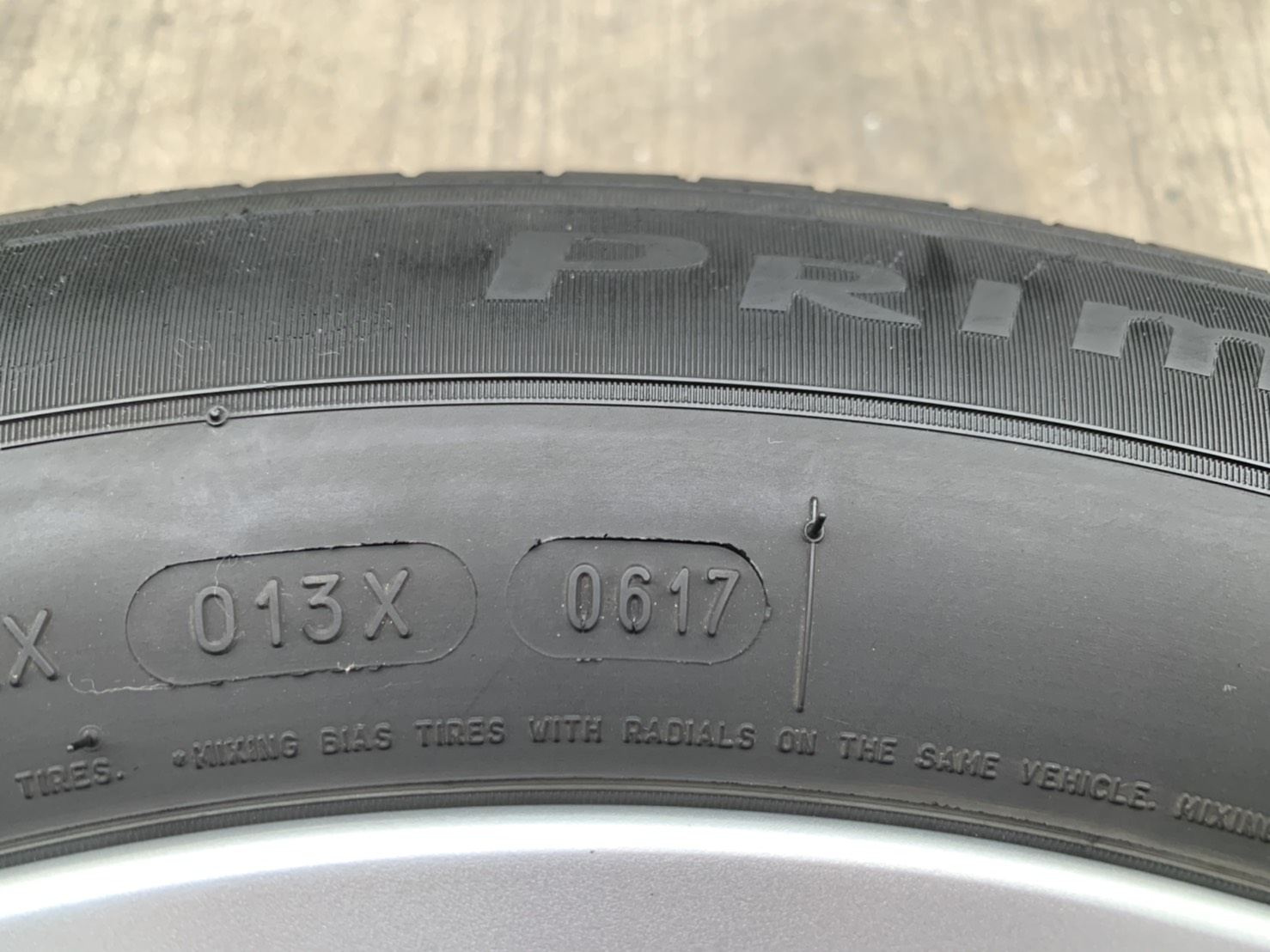 ล้อแม็ก 5รู114 Toyota ขอบ 17 พร้อมยาง 215-60-17 Michelin ปี 17 ล้อแม็ก 5รู114 Toyota ขอบ 17 พร้อมยาง 215-60-17 Michelin ปี 17