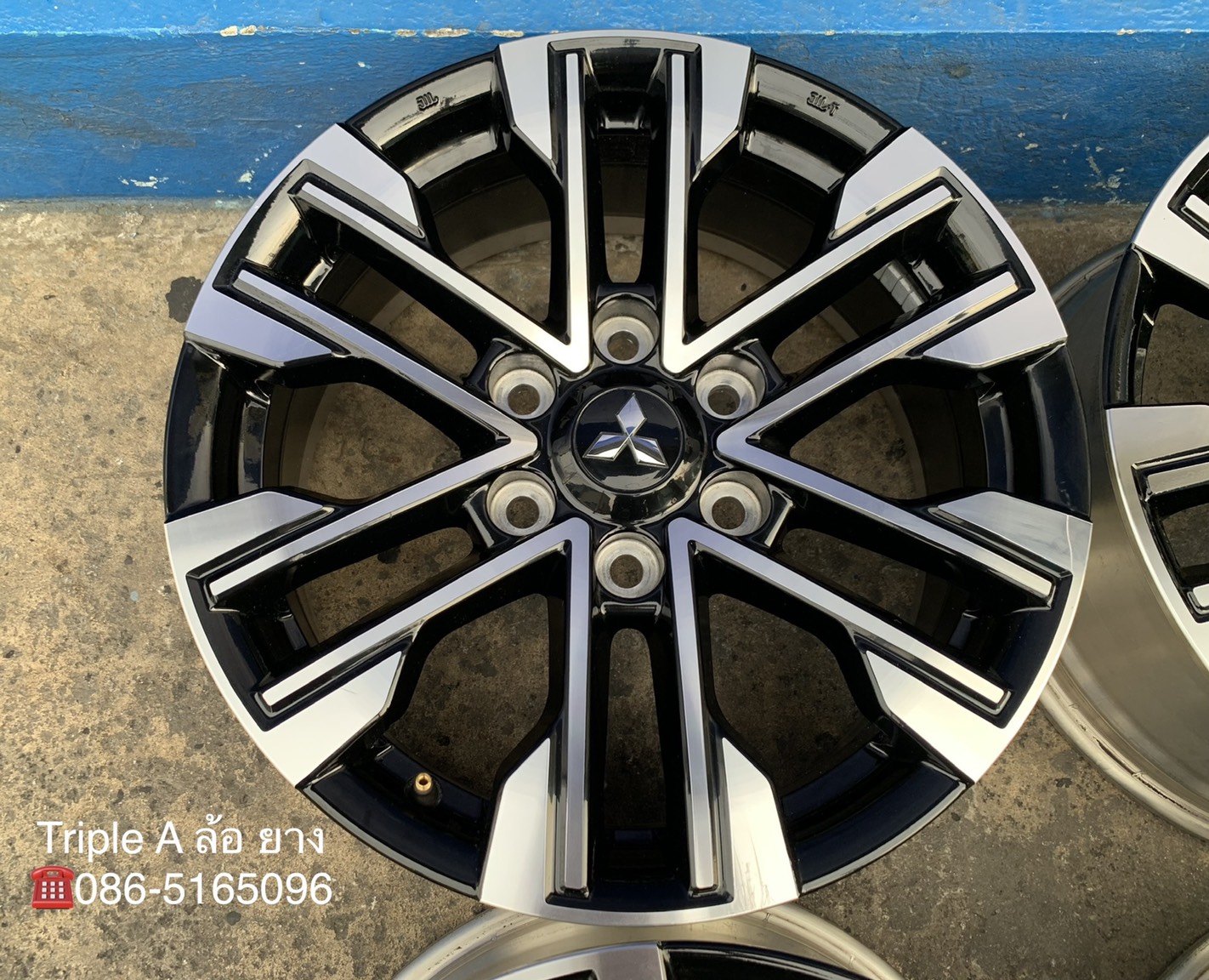 ล้อแม็ก New Mitsu Pajero Sport รุ่นใหม่ล่าสุด ขอบ 18 ล้อแม็ก New Mitsu Pajero Sport รุ่นใหม่ล่าสุด ขอบ 18