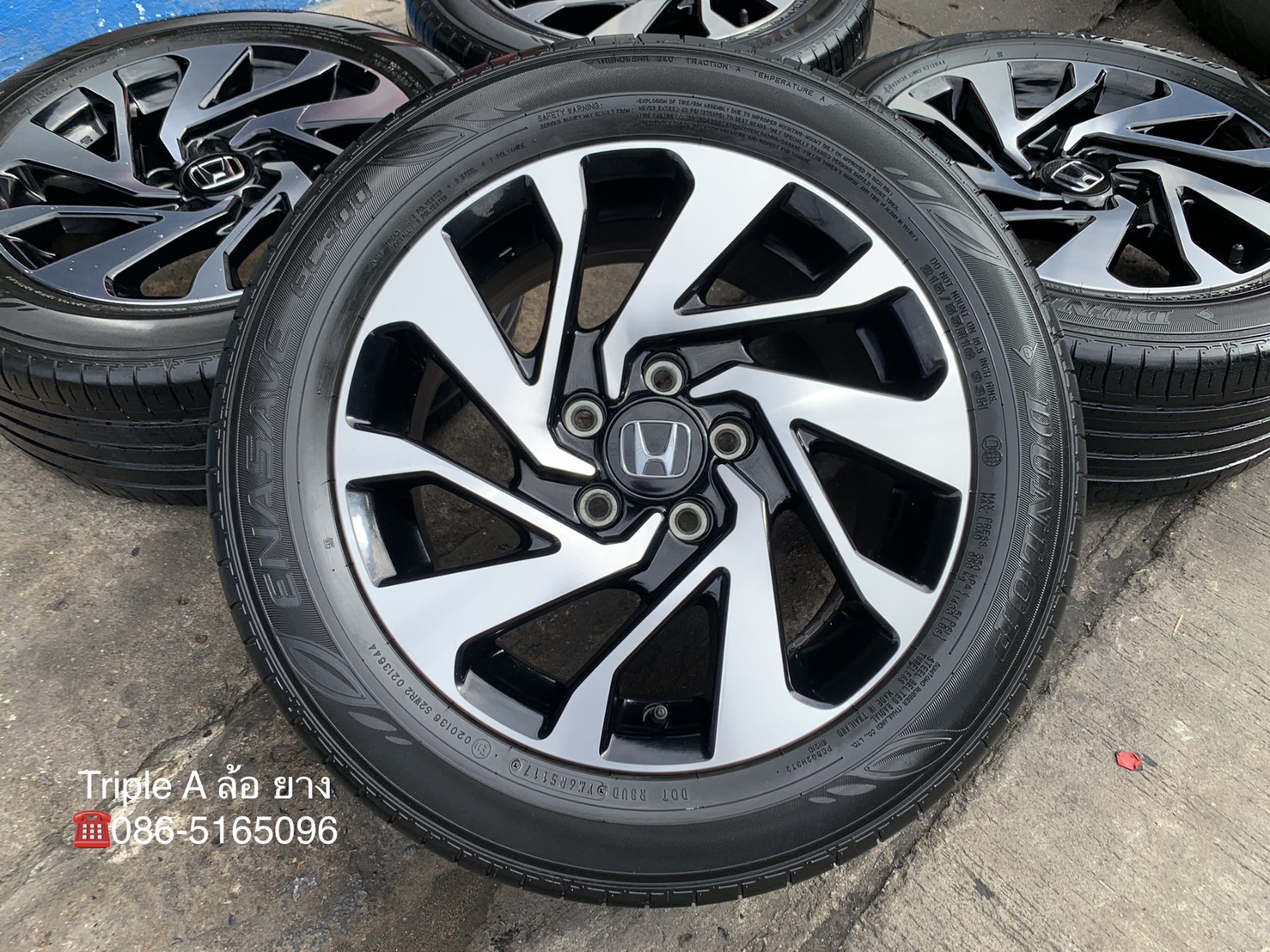 ล้อแม็ก 5รู114 Honda Civic FC ขอบ 16 สีดำหน้าเงา พร้อมยาง 215-55-16 Dunlop ปลายปี 17 สภาพดี ล้อแม็ก 5รู114 Honda Civic FC ขอบ 16 สีดำหน้าเงา พร้อมยาง 215-55-16 Dunlop ปลายปี 17 สภาพดี