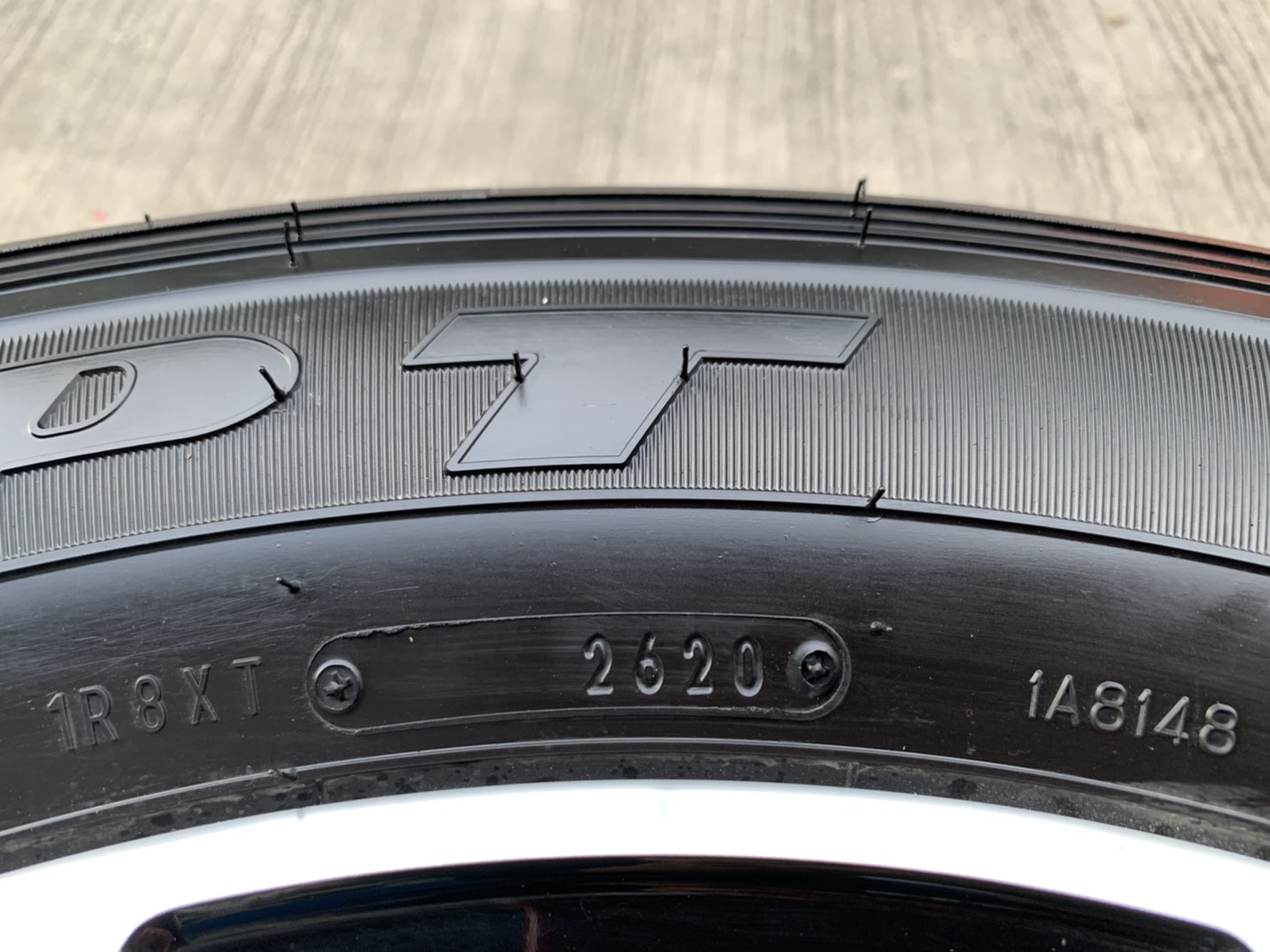 ล้อแม็กป้ายแดง Toyota Revo รุ่นใหม่ล่าสุด ขอบ 18 ดำหน้าเงา พร้อมยางป้ายแดง 265-60-18 Dunlop ปี 20 ล้อแม็กป้ายแดง Toyota Revo รุ่นใหม่ล่าสุด ขอบ 18 ดำหน้าเงา พร้อมยางป้ายแดง 265-60-18 Dunlop ปี 20