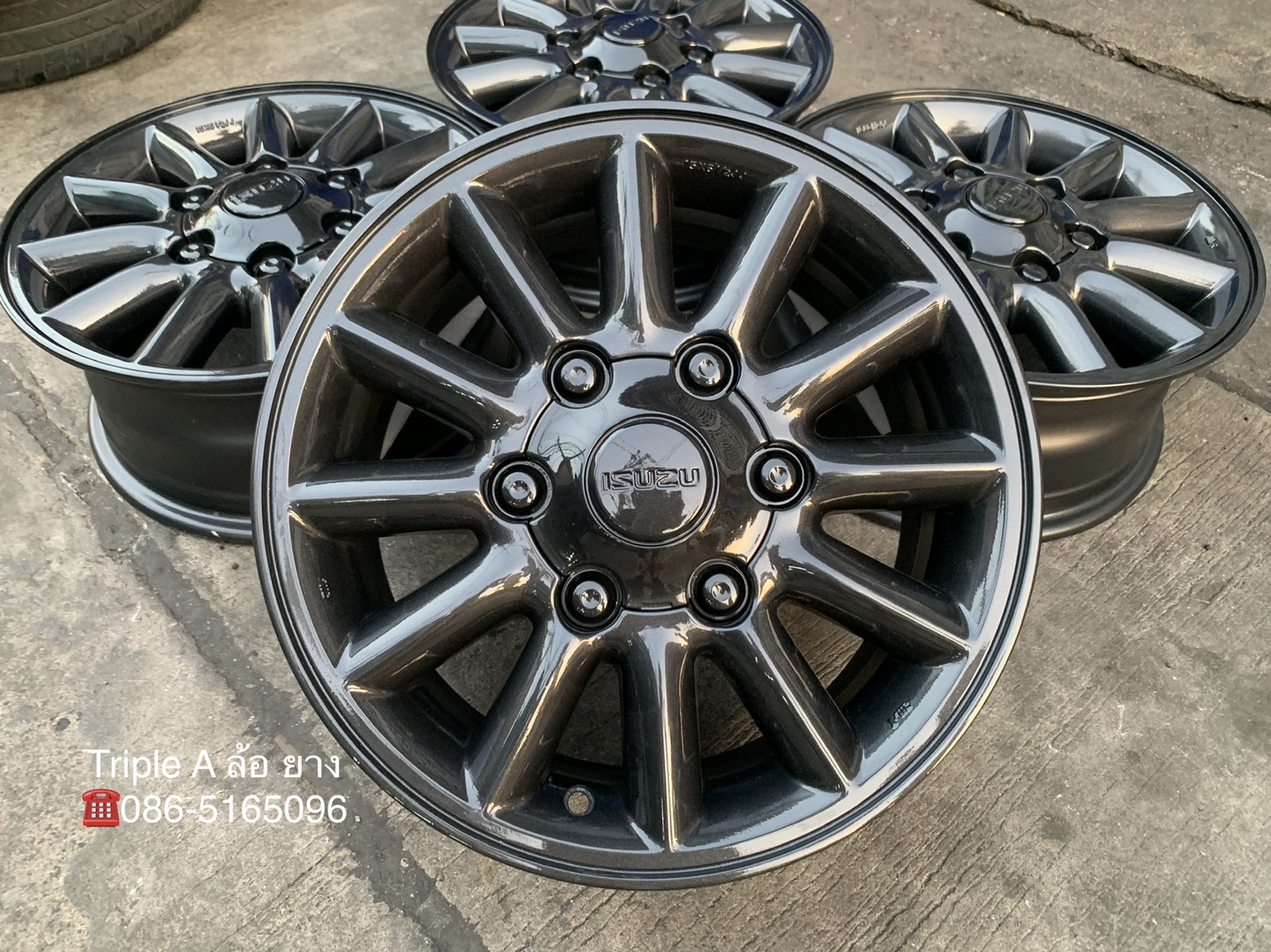 ล้อแม็ก ISUZU D-Max ขอบ 15 สีเทากัน ล้อแม็ก ISUZU D-Max ขอบ 15 สีเทากัน