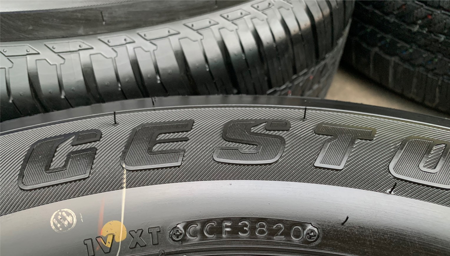 ล้อแม็กป้ายแดง Toyota Revo 2020 รุ่นใหม่ล่าสุด ขอบ 18 ดำหน้าเงา พร้อมยางป้ายแดง 265-60-18 Bridgeston ล้อแม็กป้ายแดง Toyota Revo 2020 รุ่นใหม่ล่าสุด ขอบ 18 ดำหน้าเงา พร้อมยางป้ายแดง 265-60-18 Bridgeston