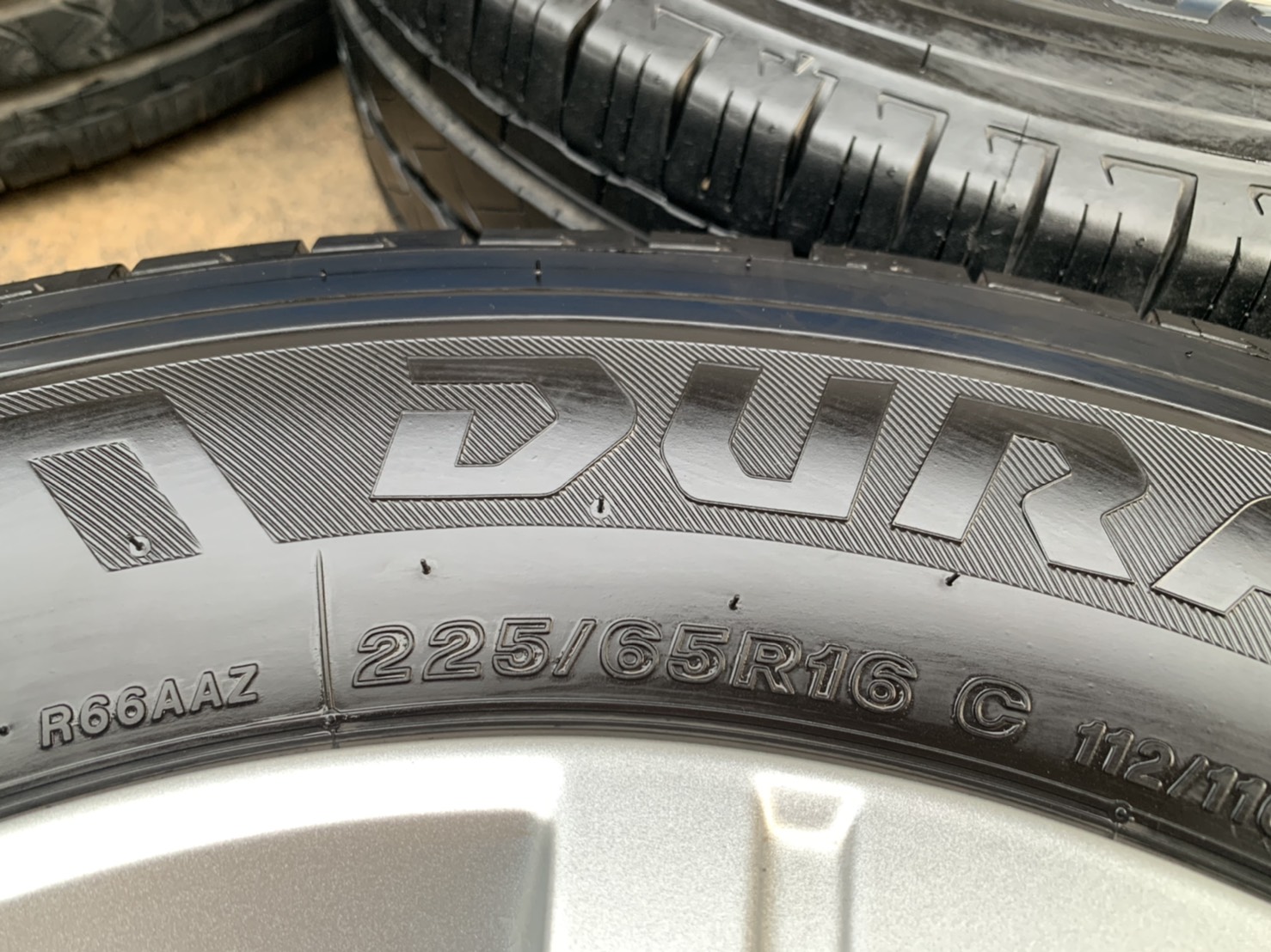 ล้อแม็ก 5รู114 Mitsu Triton รุ่นใหม่ล่าสุด ขอบ 16 พร้อมยาง 225-65-16 Bridgestone ปี 20 สวยๆ ล้อแม็ก 5รู114 Mitsu Triton รุ่นใหม่ล่าสุด ขอบ 16 พร้อมยาง 225-65-16 Bridgestone ปี 20 สวยๆ