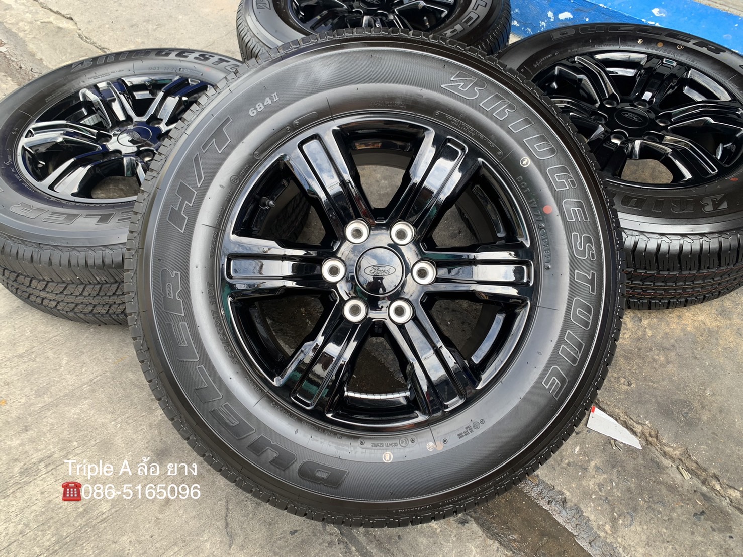 ล้อแม็กป้ายแดง Ford Ranger XLT รุ่นใหม่ ขอบ 17 สีดำแท้ พร้อมยางป้ายแดง 265-65-17 Bridgestone ปลายปี ล้อแม็กป้ายแดง Ford Ranger XLT รุ่นใหม่ ขอบ 17 สีดำแท้ พร้อมยางป้ายแดง 265-65-17 Bridgestone ปลายปี