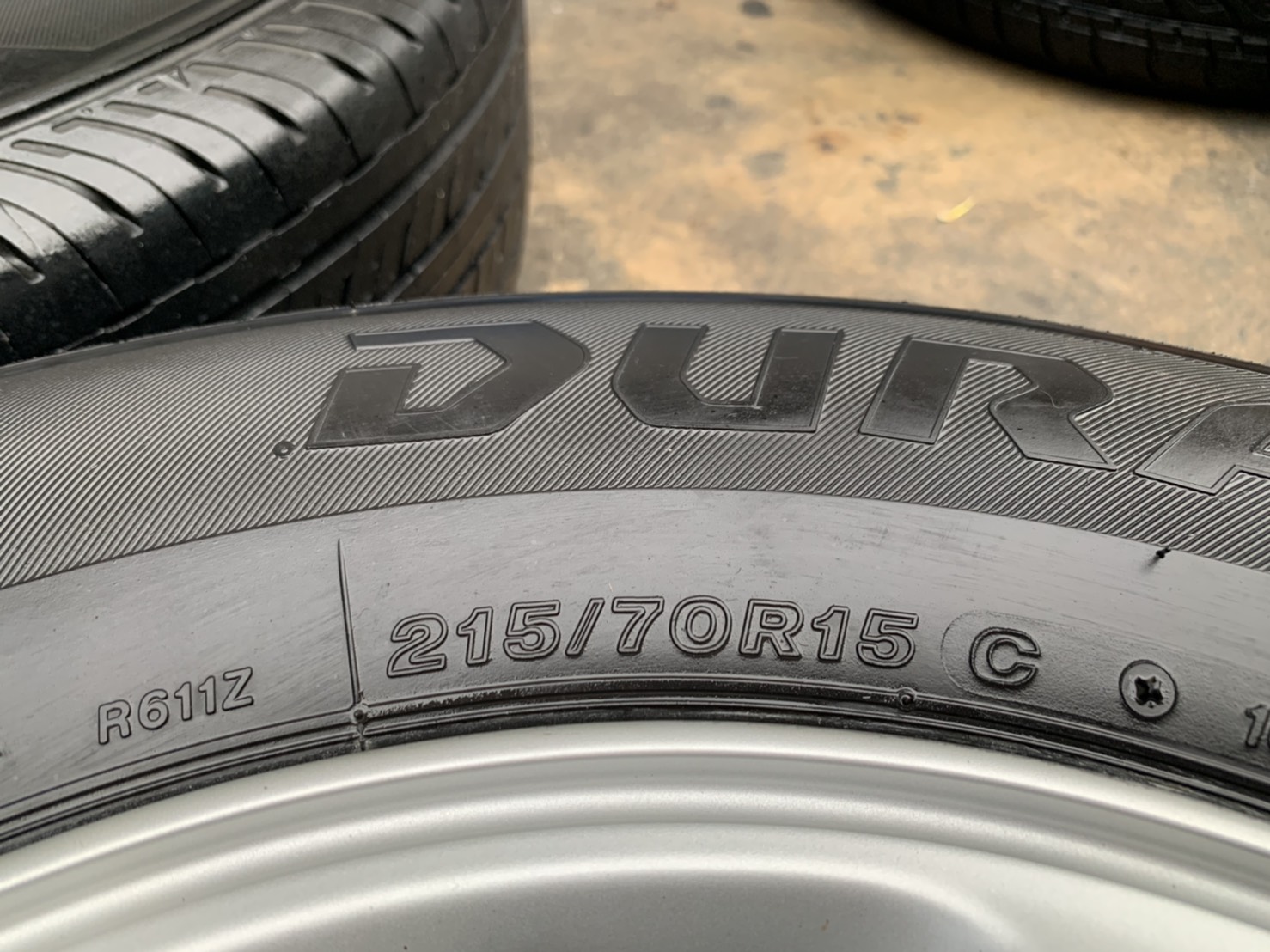 ล้อแม็ก 5รู114 Mitsu Triton ขอบ 15 พร้อมยาง 215-70-15 Bridgestone ปลายปี 15 สภาพดี ล้อแม็ก 5รู114 Mitsu Triton ขอบ 15 พร้อมยาง 215-70-15 Bridgestone ปลายปี 15 สภาพดี