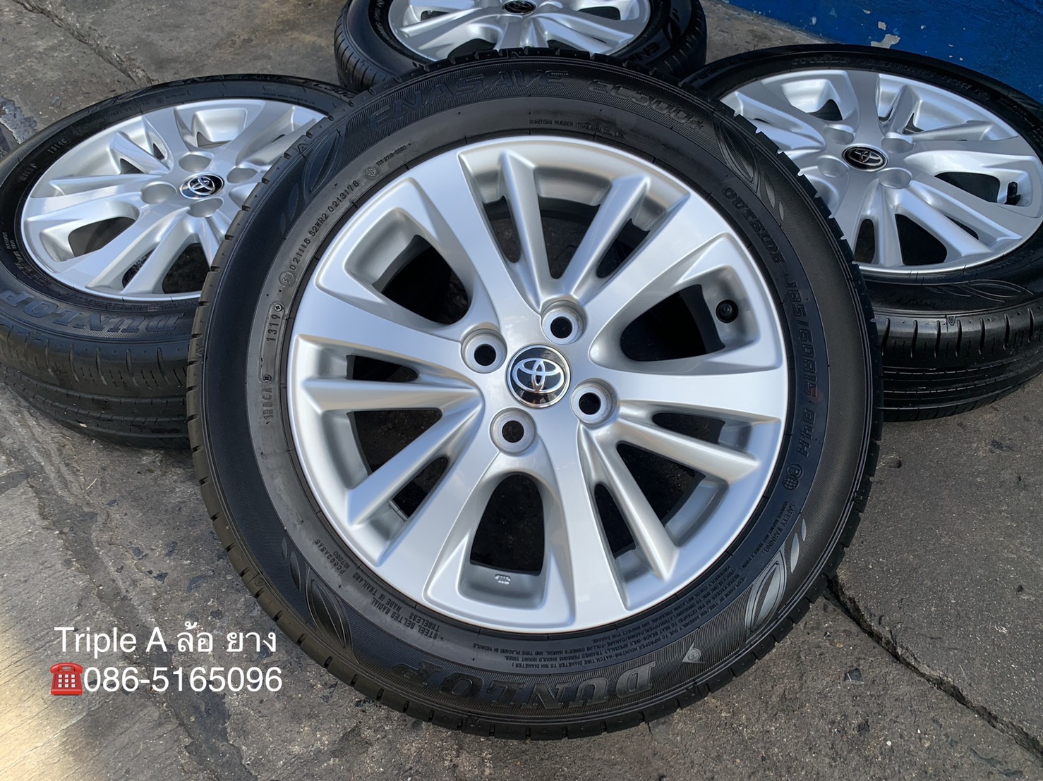 ล้อแม็กป้ายแดง Toyota Yaris Ativ ขอบ 15 สีบอร์น พร้อมยางป้ายแดง 185-60-15 Dunlop ปี 19 สวยกริ๊บ ล้อแม็กป้ายแดง Toyota Yaris Ativ ขอบ 15 สีบอร์น พร้อมยางป้ายแดง 185-60-15 Dunlop ปี 19 สวยกริ๊บ