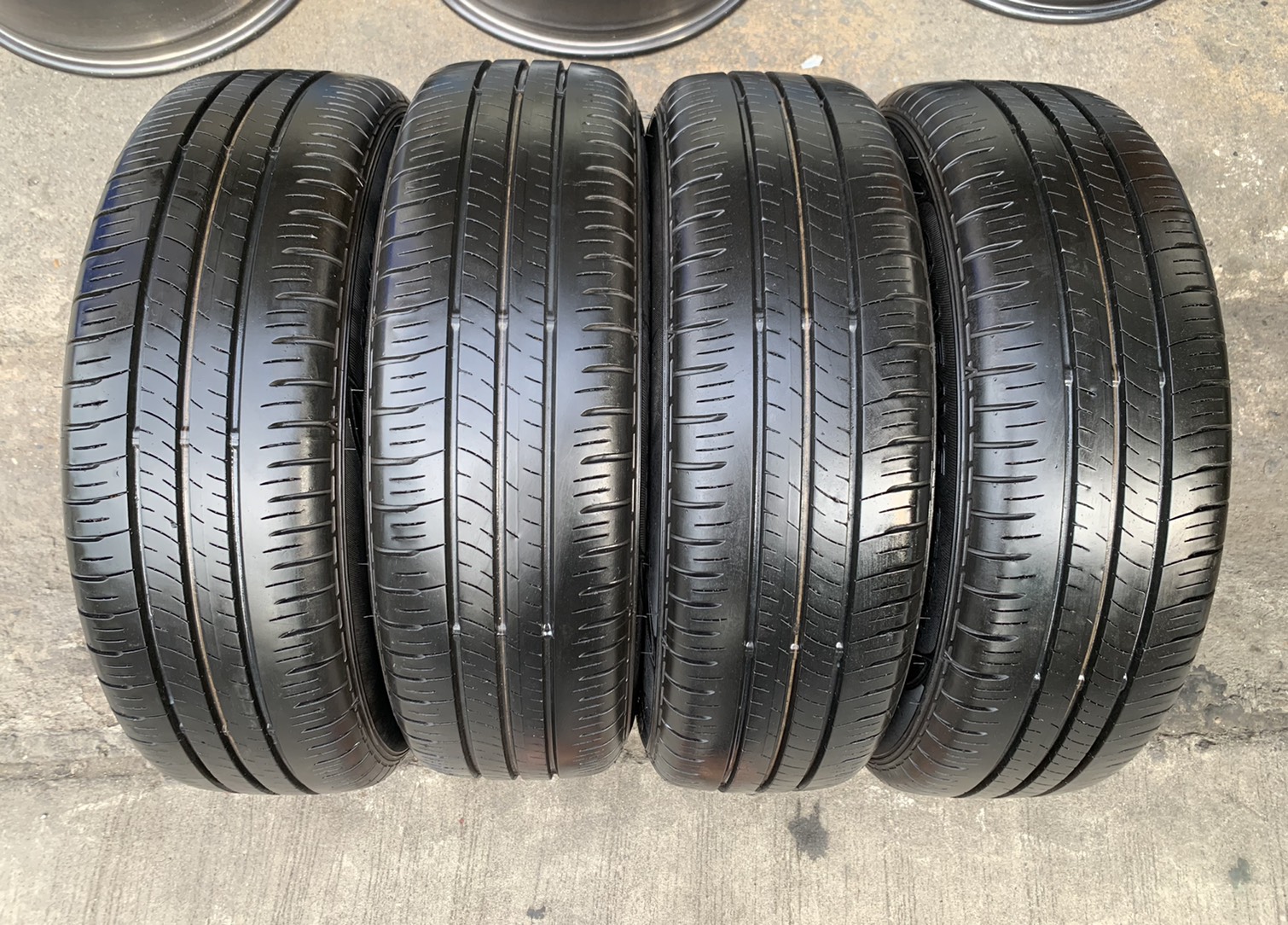 ล้อแม็ก Toyota Vios Exclusive รุ่นพิเศษ ขอบ 15 พร้อมยาง 185-65-15 Dunlop ปลายปี 19 ล้อแม็ก Toyota Vios Exclusive รุ่นพิเศษ ขอบ 15 พร้อมยาง 185-65-15 Dunlop ปลายปี 19