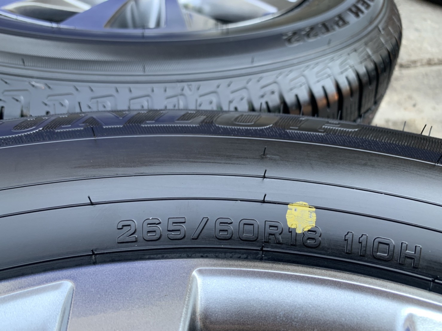 ล้อแม็กป้ายแดง Toyota Fortuner รุ่นใหม่ล่าสุด ขอบ18 สีไฮเปอร์ พร้อมยางใหม่ป้ายแดง 265-60-18 Dunlop ป