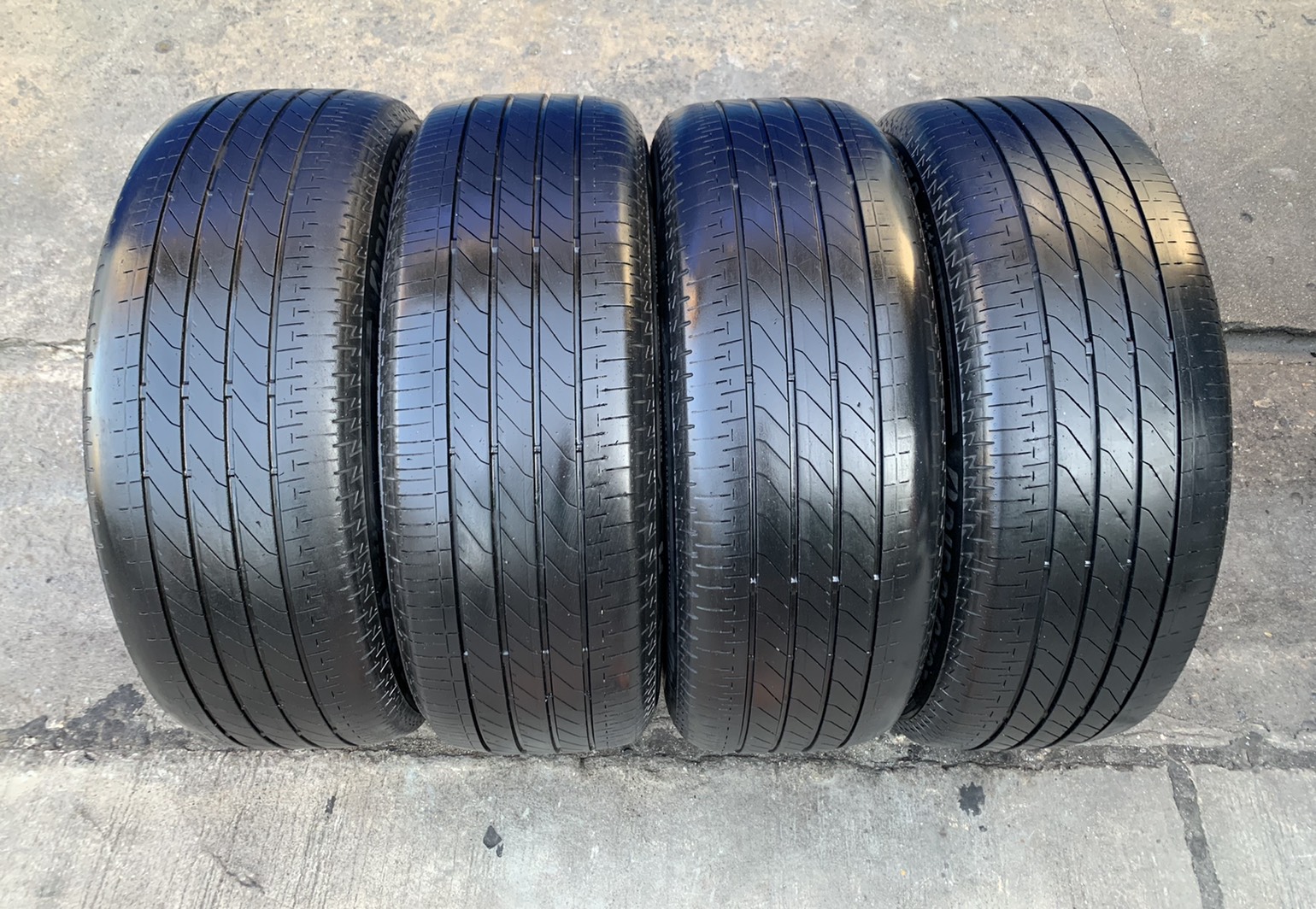 ล้อแม็ก 5รู114 Honda Civic FD ตัวท็อป ขอบ 16 สีเทาหน้าเงา พร้อมยาง 205-55-16 Bridgestone ปลายปี 18