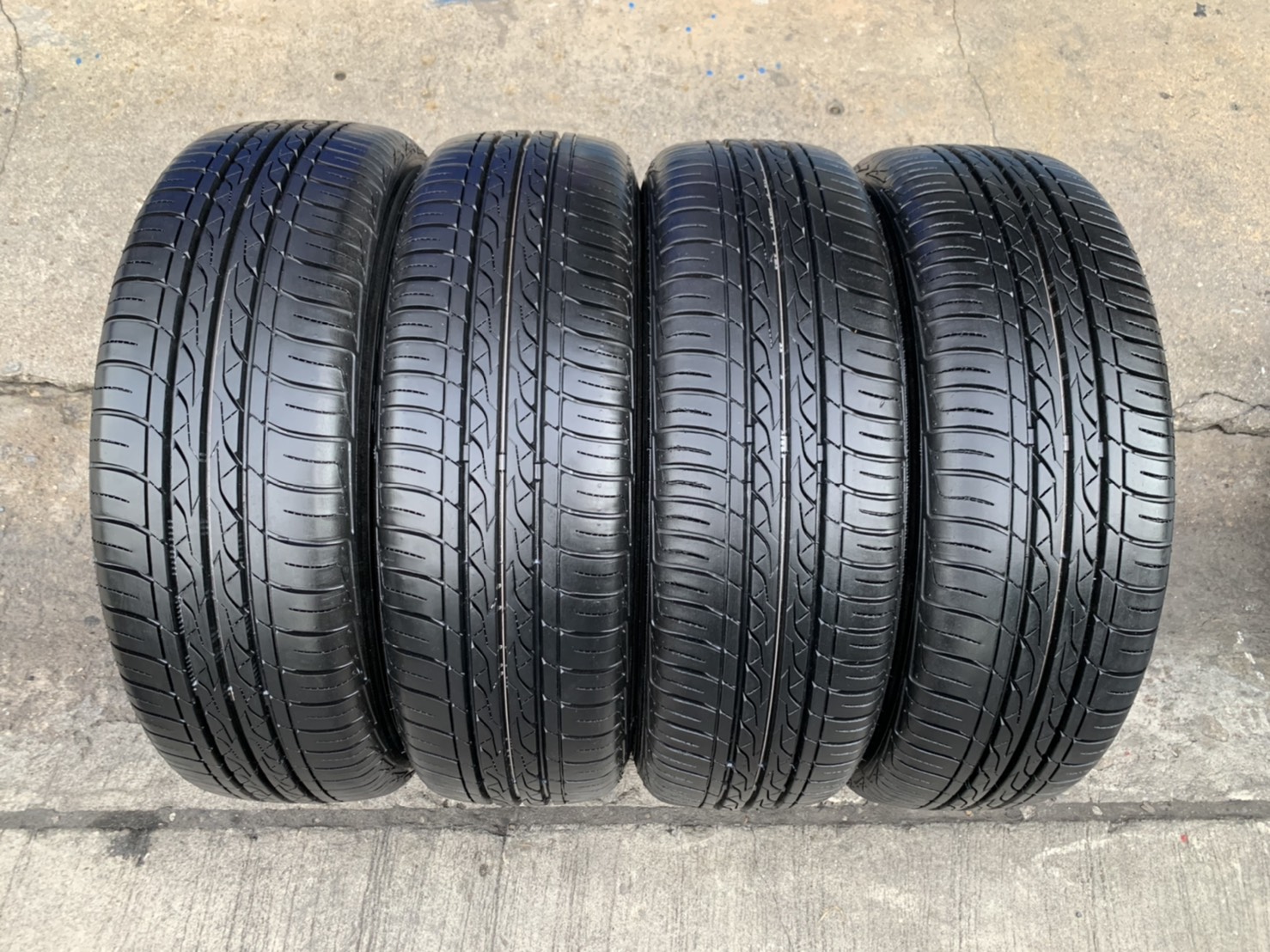 ล้อแม็กป้ายแดง Toyota Yaris Ativ ขอบ 15 สีเทาหน้าเงา พร้อมยางป้ายแดง 185-60-15 Maxxis ปี 20 สวยๆ ล้อแม็กป้ายแดง Toyota Yaris Ativ ขอบ 15 สีเทาหน้าเงา พร้อมยางป้ายแดง 185-60-15 Maxxis ปี 20 สวยๆ