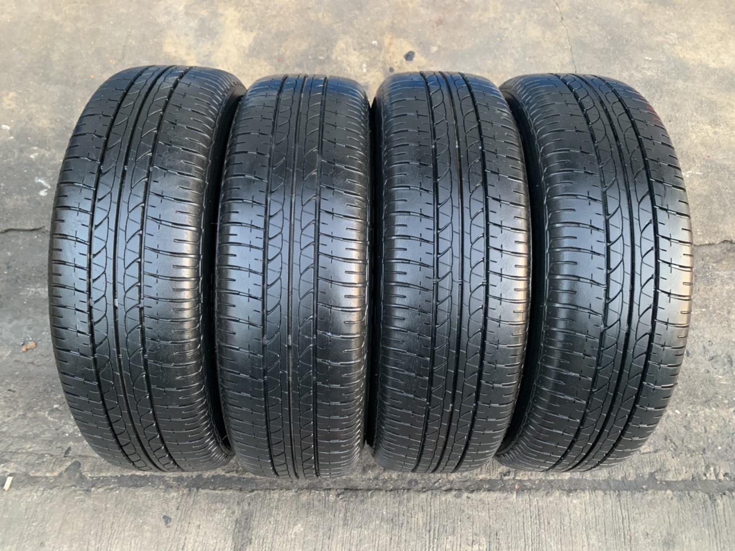 ล้อแม็ก Honda Jazz ขอบ 15 พร้อมยาง 185-65-15 Bridgestone ปี 16 สภาพดี ล้อแม็ก Honda Jazz ขอบ 15 พร้อมยาง 185-65-15 Bridgestone ปี 16 สภาพดี