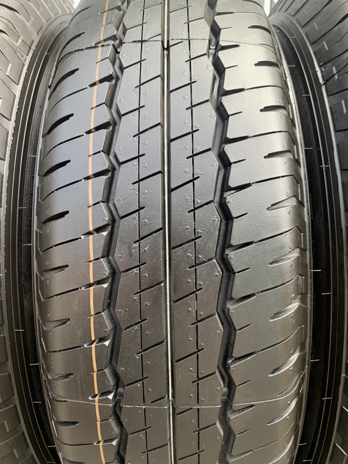ล้อแม็กป้ายแดง ISUZU X-Series ขอบ 16 พร้อมยางใหม่ป้ายแดง 215-70-16 Dunlop ปลายปี 20 ใหม่กริ๊บๆ