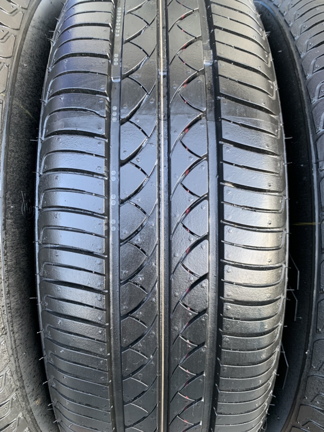 ล้อแม็ก Honda City ตัวท็อป ขอบ 15 ดำหน้าเงา พร้อมยางป้ายแดง 175-65-15 Maxxis ปี 21 ล้อแม็ก Honda City ตัวท็อป ขอบ 15 ดำหน้าเงา พร้อมยางป้ายแดง 175-65-15 Maxxis ปี 21