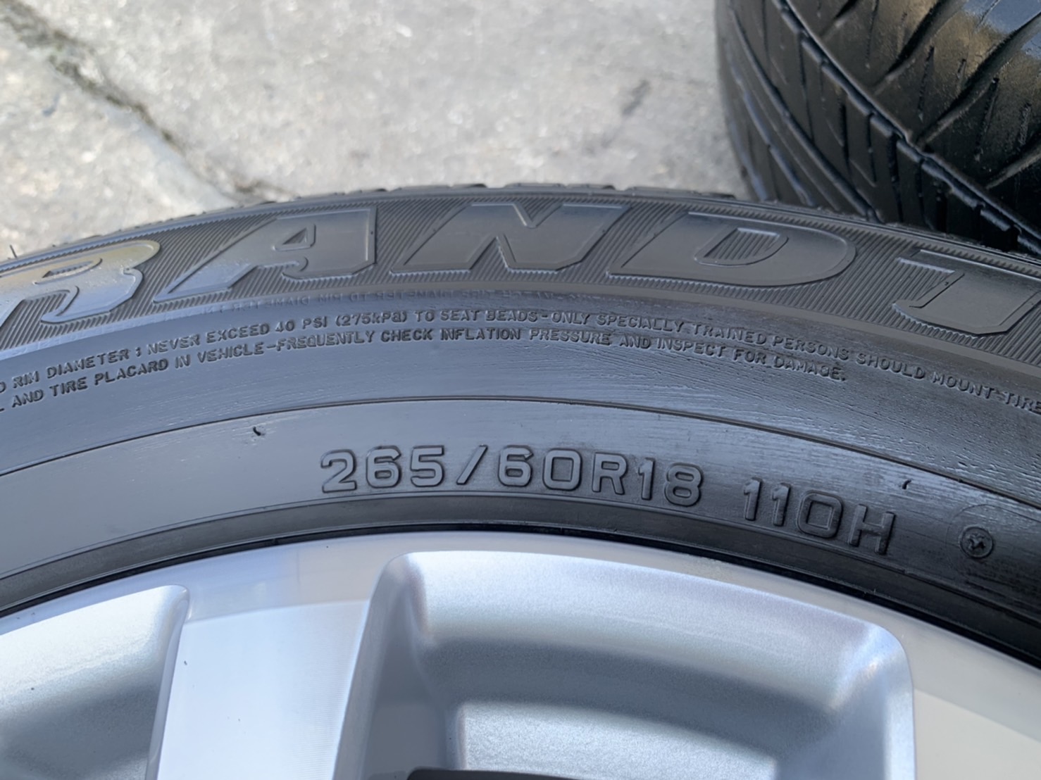 ล้อแม็ก Ford Ranger Wildtrak Limited ขอบ 18 แถมยาง 265-60-18 Dunlop ปี 16 ล้อแม็ก Ford Ranger Wildtrak Limited ขอบ 18 แถมยาง 265-60-18 Dunlop ปี 16