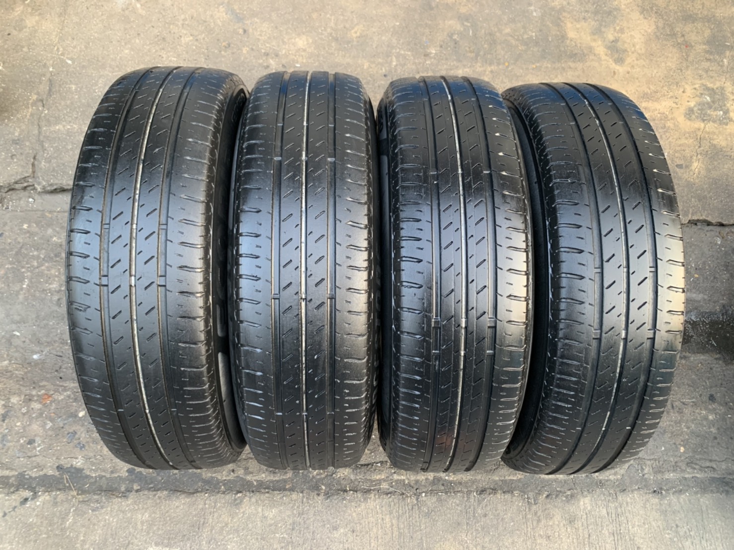 ล้อแม็ก Toyota Soluna ขอบ 14 แถมยาง 165-70-14 Bridgestone ปี 17 ล้อแม็ก Toyota Soluna ขอบ 14 แถมยาง 165-70-14 Bridgestone ปี 17