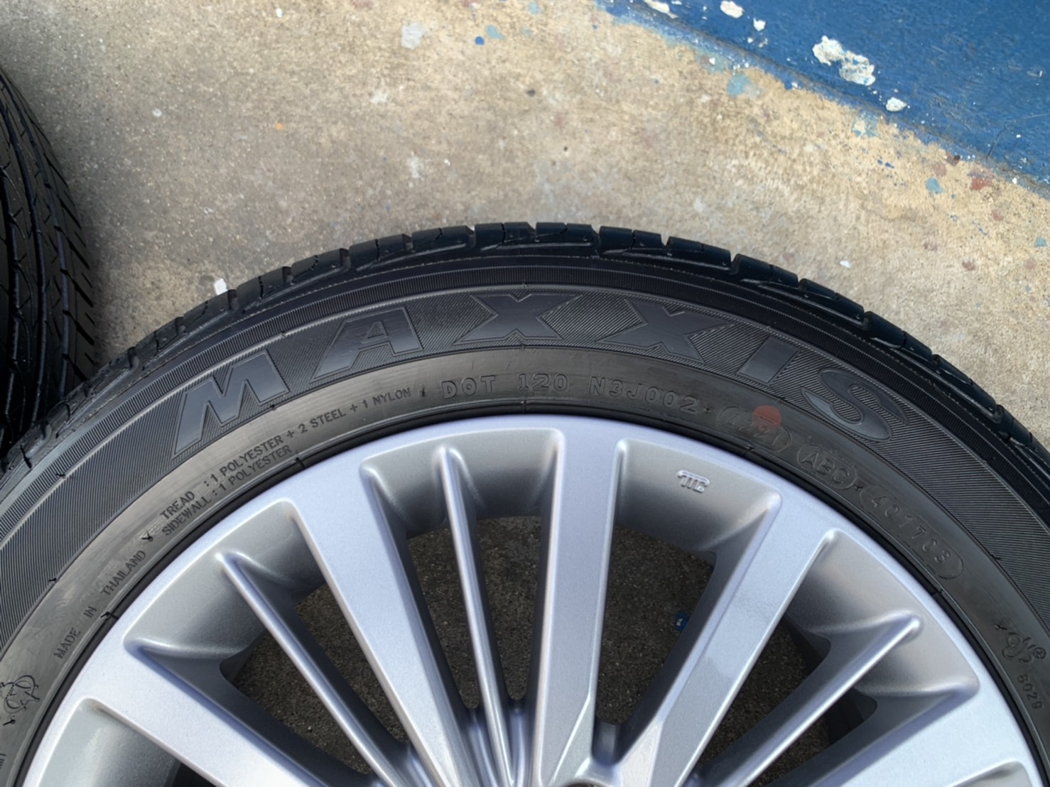 ล้อแม็กป้ายแดง Honda City รุ่นใหม่ล่าสุด ขอบ 15 พร้อมยางป้ายแดง 185-60-15 Maxxis ปลายปี 21 สวยกริ๊บๆ ล้อแม็กป้ายแดง Honda City รุ่นใหม่ล่าสุด ขอบ 15 พร้อมยางป้ายแดง 185-60-15 Maxxis ปลายปี 21 สวยกริ๊บๆ