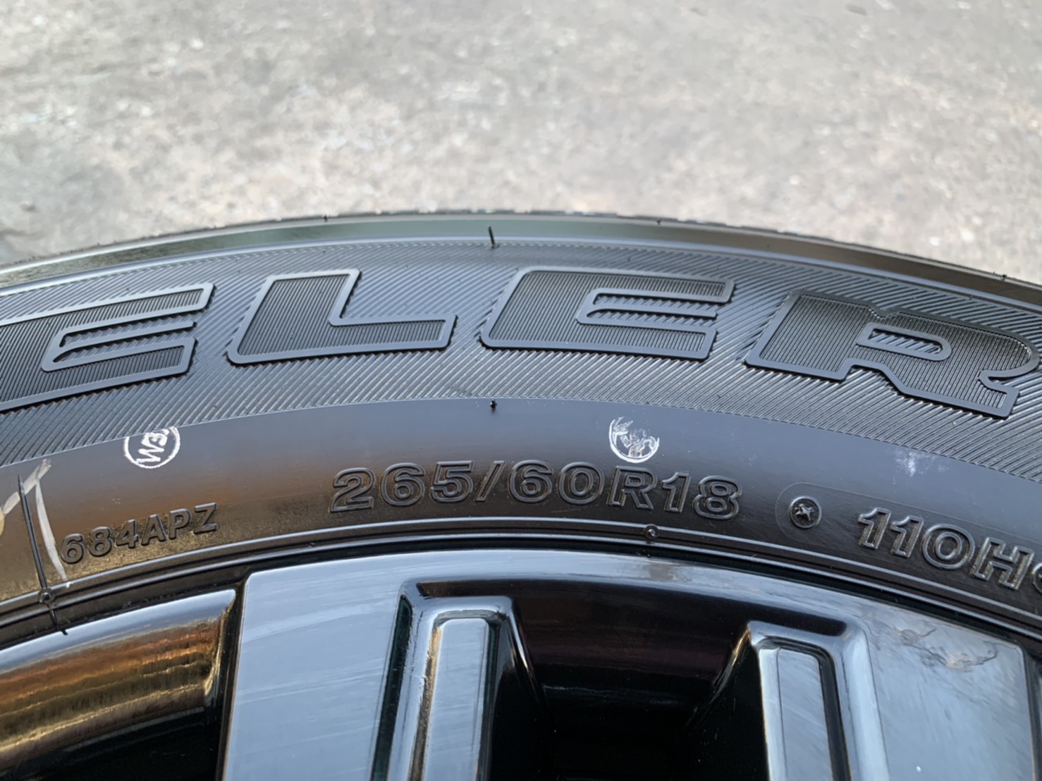 ล้อแม็กป้ายแดง Mitsu Pajero Sport Elite Edition รุ่นใหม่ล่าสุด ขอบ 18 สีดำแท้ พร้อมยางป้ายแดง 265-60-18 Bridgestone ปี 21 สวยกริ๊บ ล้อแม็กป้ายแดง Mitsu Pajero Sport Elite Edition รุ่นใหม่ล่าสุด ขอบ 18 สีดำแท้ พร้อมยางป้ายแดง 265-60-18 Bridgestone ปี 21 สวยกริ๊บ