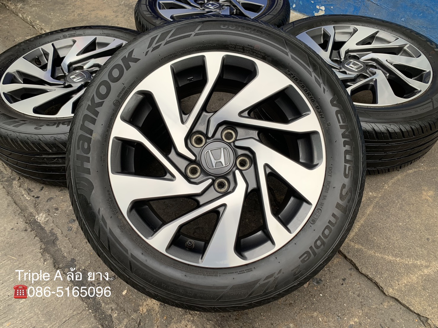 ล้อแม็ก Honda Civic FC ขอบ 16 สีเทาหน้าเงา พร้อมยาง 215-55-16 Hankook ปลายปี 18 ล้อแม็ก Honda Civic FC ขอบ 16 สีเทาหน้าเงา พร้อมยาง 215-55-16 Hankook ปลายปี 18