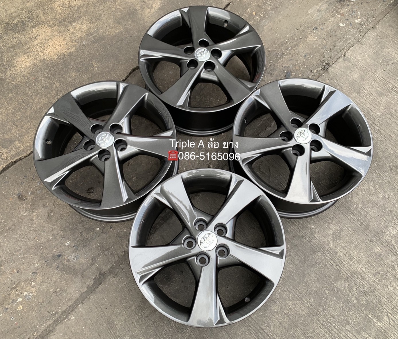 ล้อแม็ก 5รู100 Toyota Altis ขอบ 16 สีเทากัน ใส่กับ Altis ,Prius ,Wish ,Corona 5รู100 ได้เลย